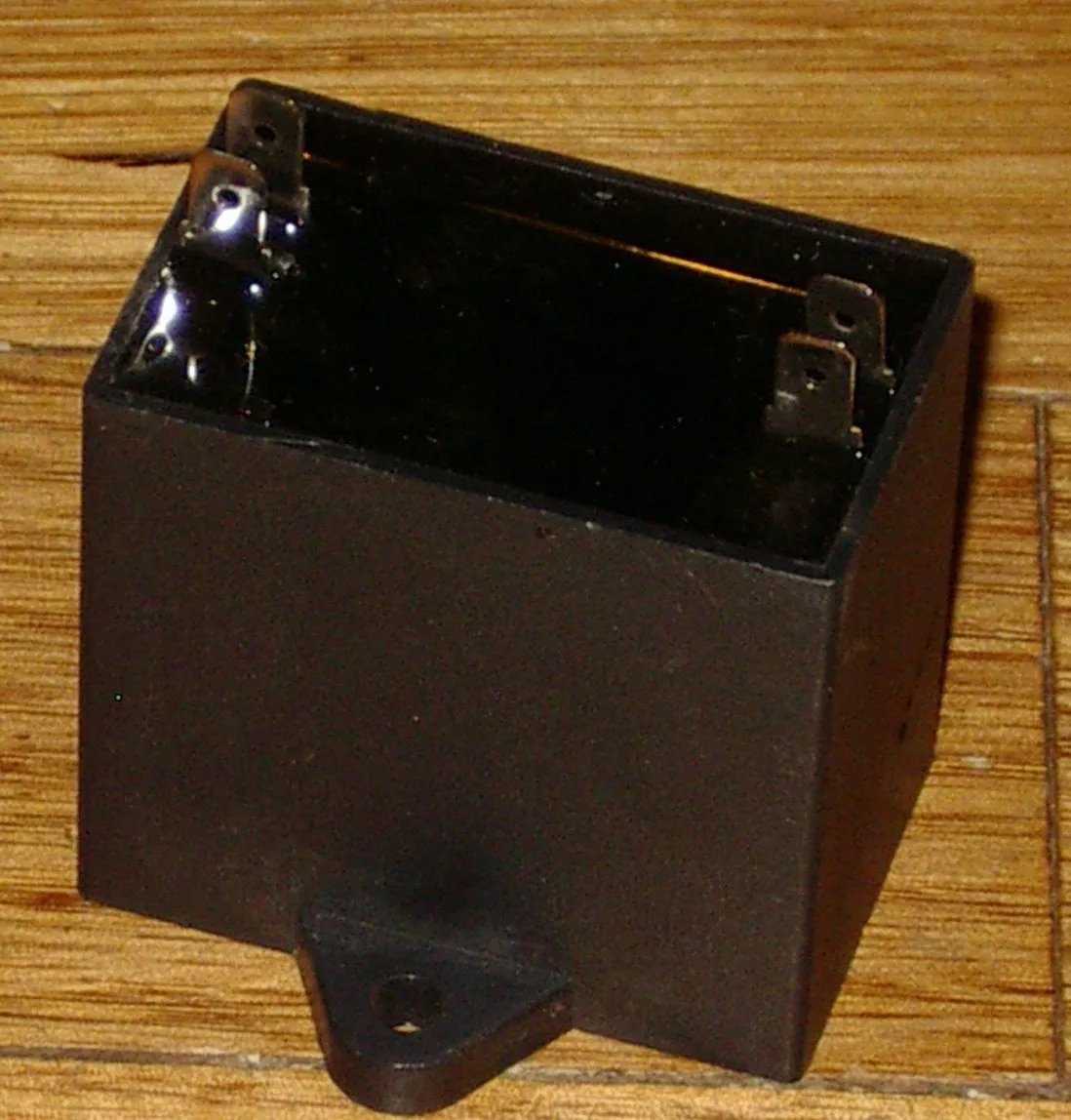 10uF 450Volt Motor Start/Run Capacitor - Part # CAC10UF