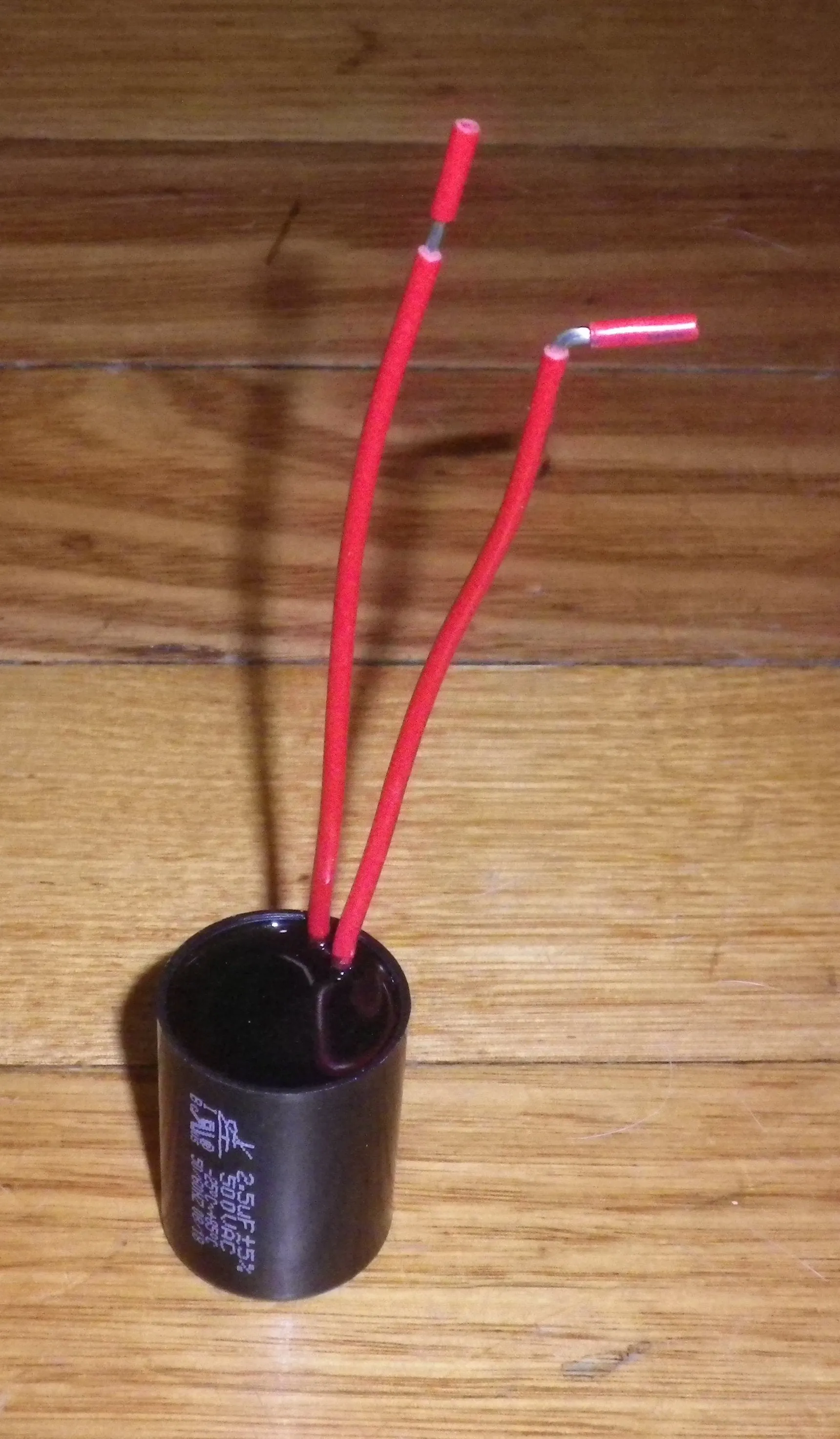 2.5uF 500Volt Motor Run Capacitor with Wires - Part # 2.5SMR500