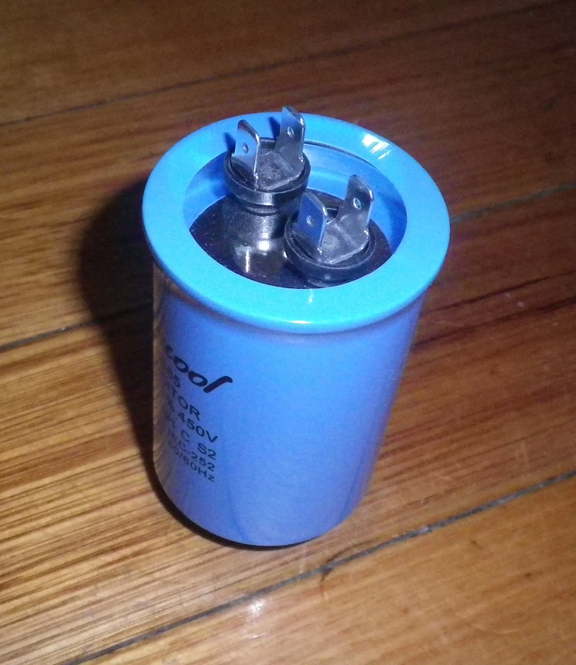 30uF  450Volt Motor Start Capacitor with Mounting Bolt - Part # CAP030ASP