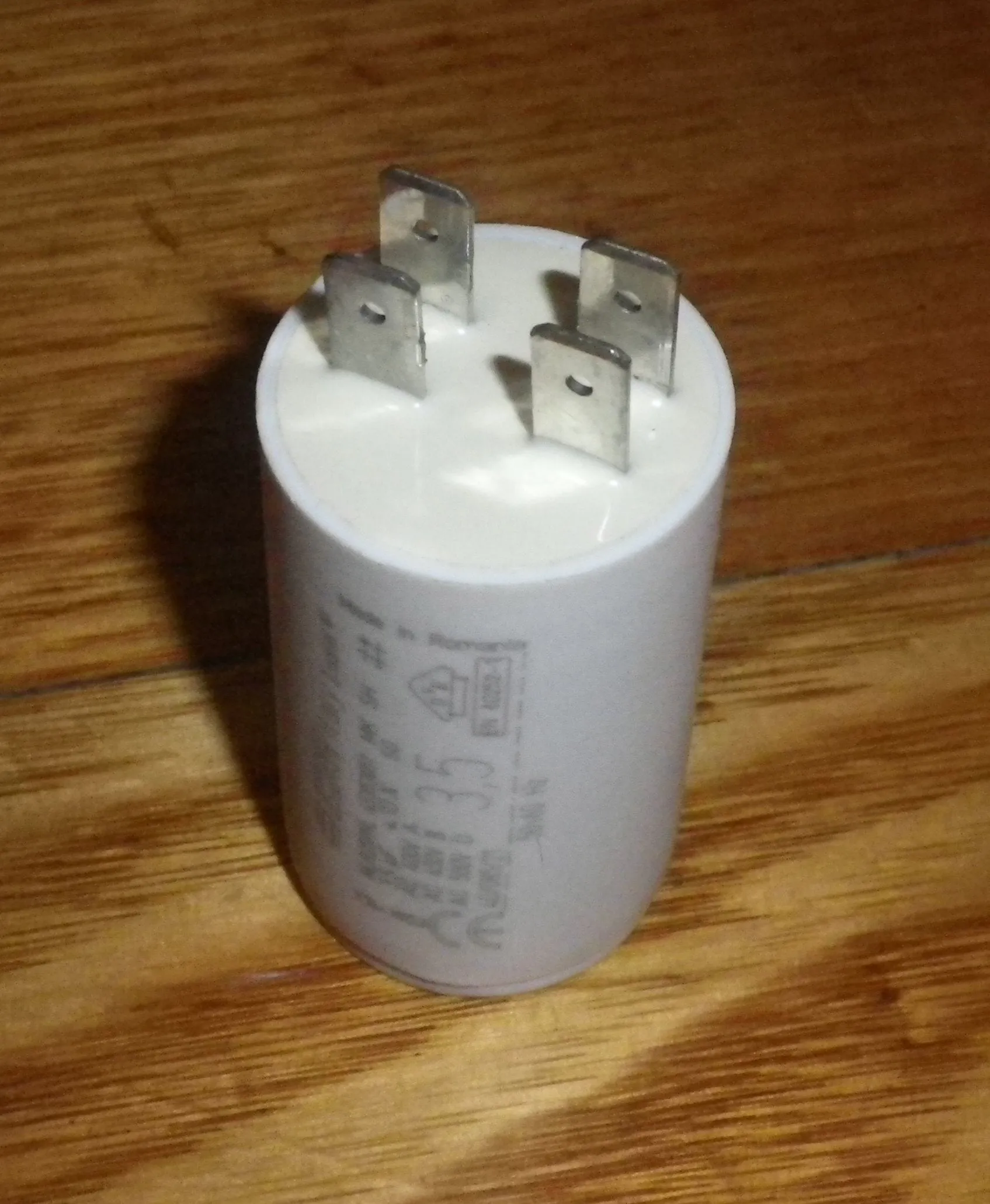 3.5uF 450Volt Motor Start/Run Capacitor - Part # CAP0035