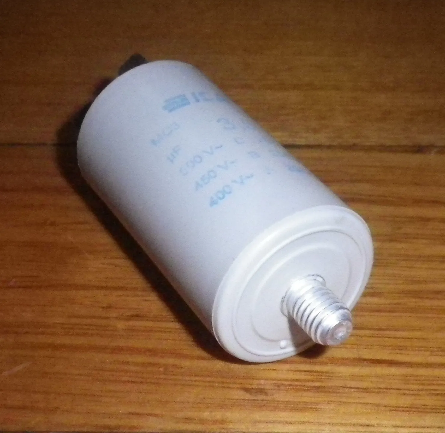 3.5uF 450Volt Motor Start/Run Capacitor with Stud - Part # CAP0035S
