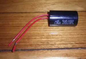 6uF 450Volt Motor Run Capacitor with Wires - Part # 6SMR450