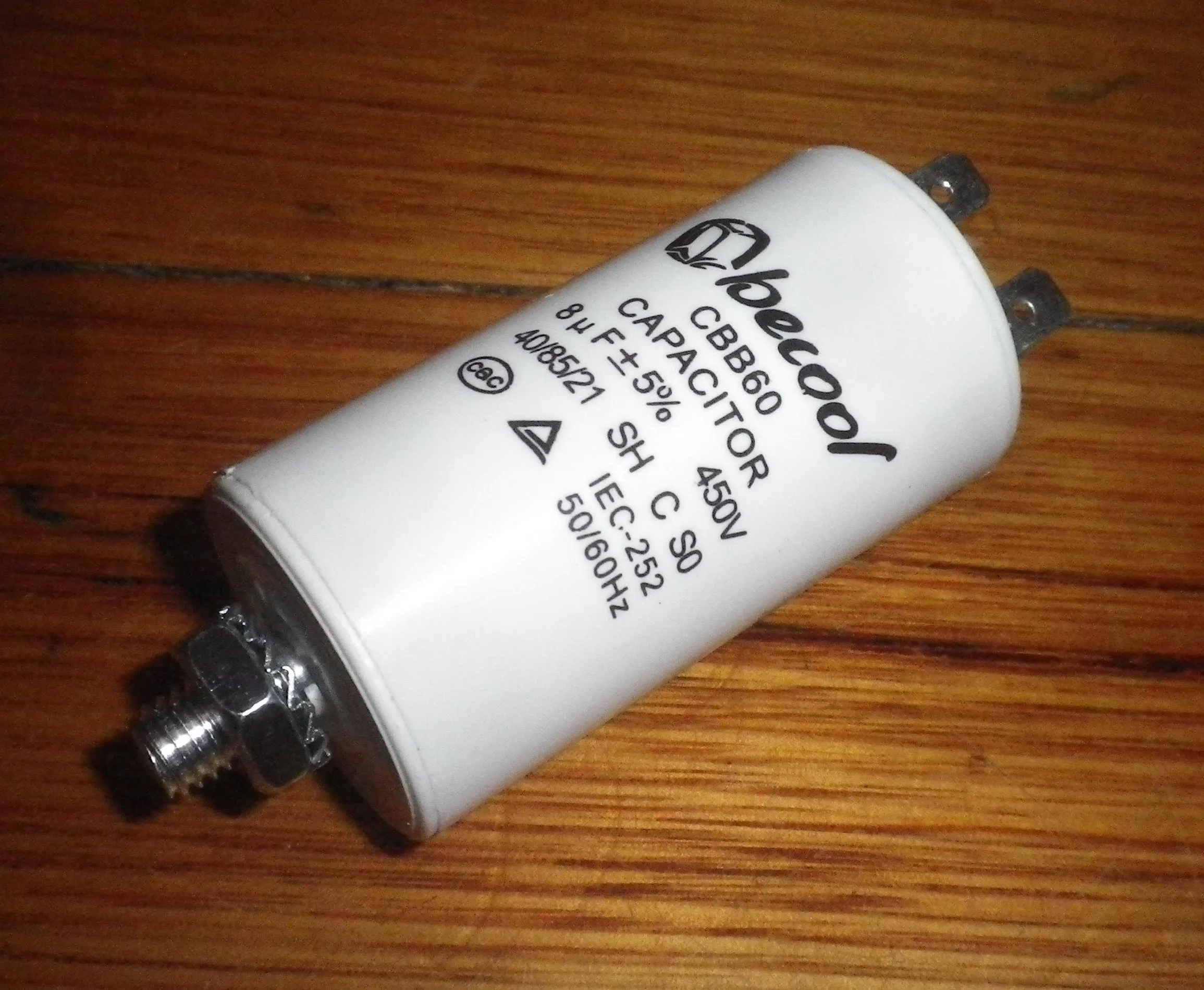 8uF 450Volt Motor Start Capacitor with Bolt - CAP008ASP