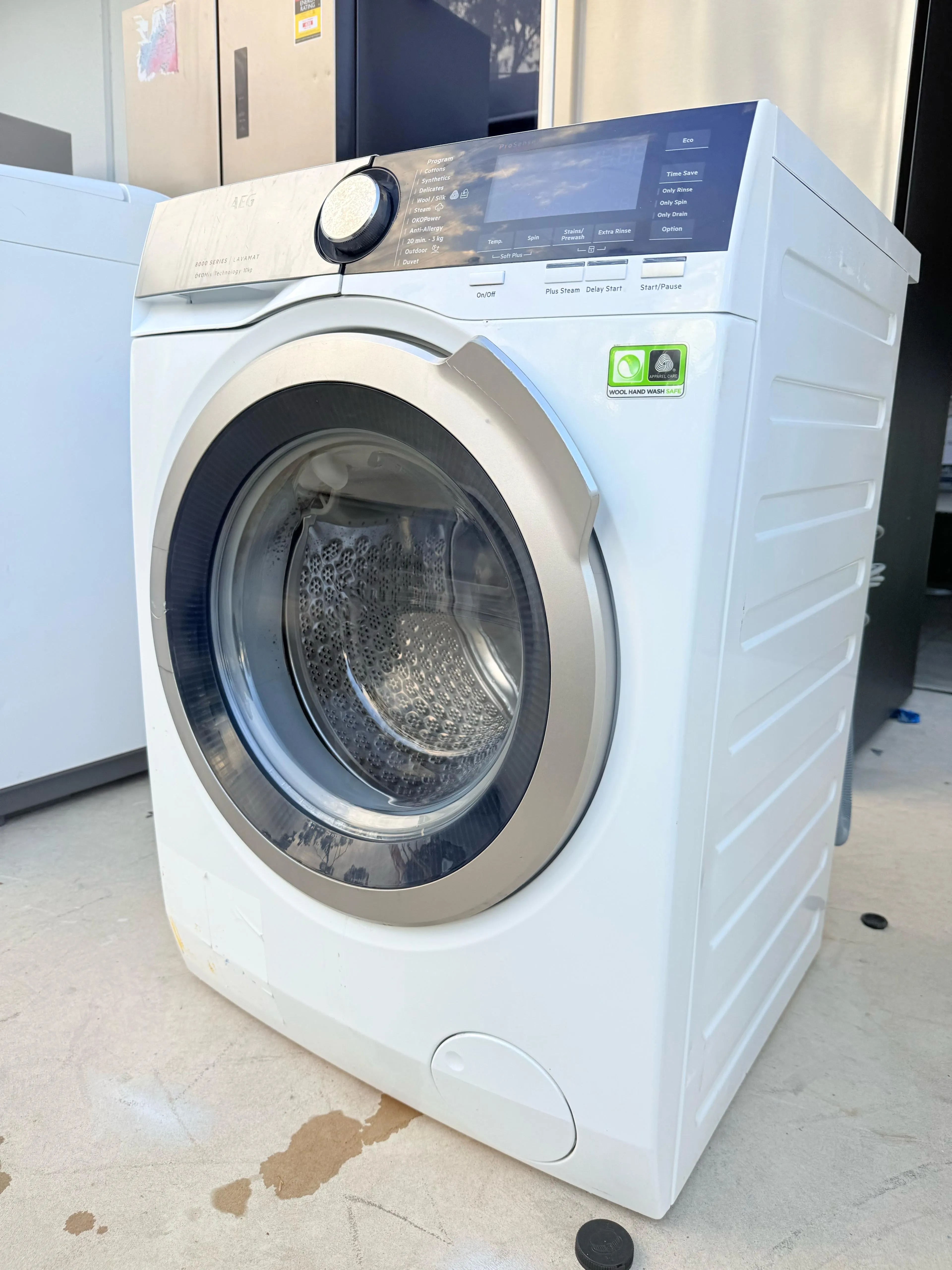**AEG 10KGS FRONT LOADER WASHING MACHINE**
