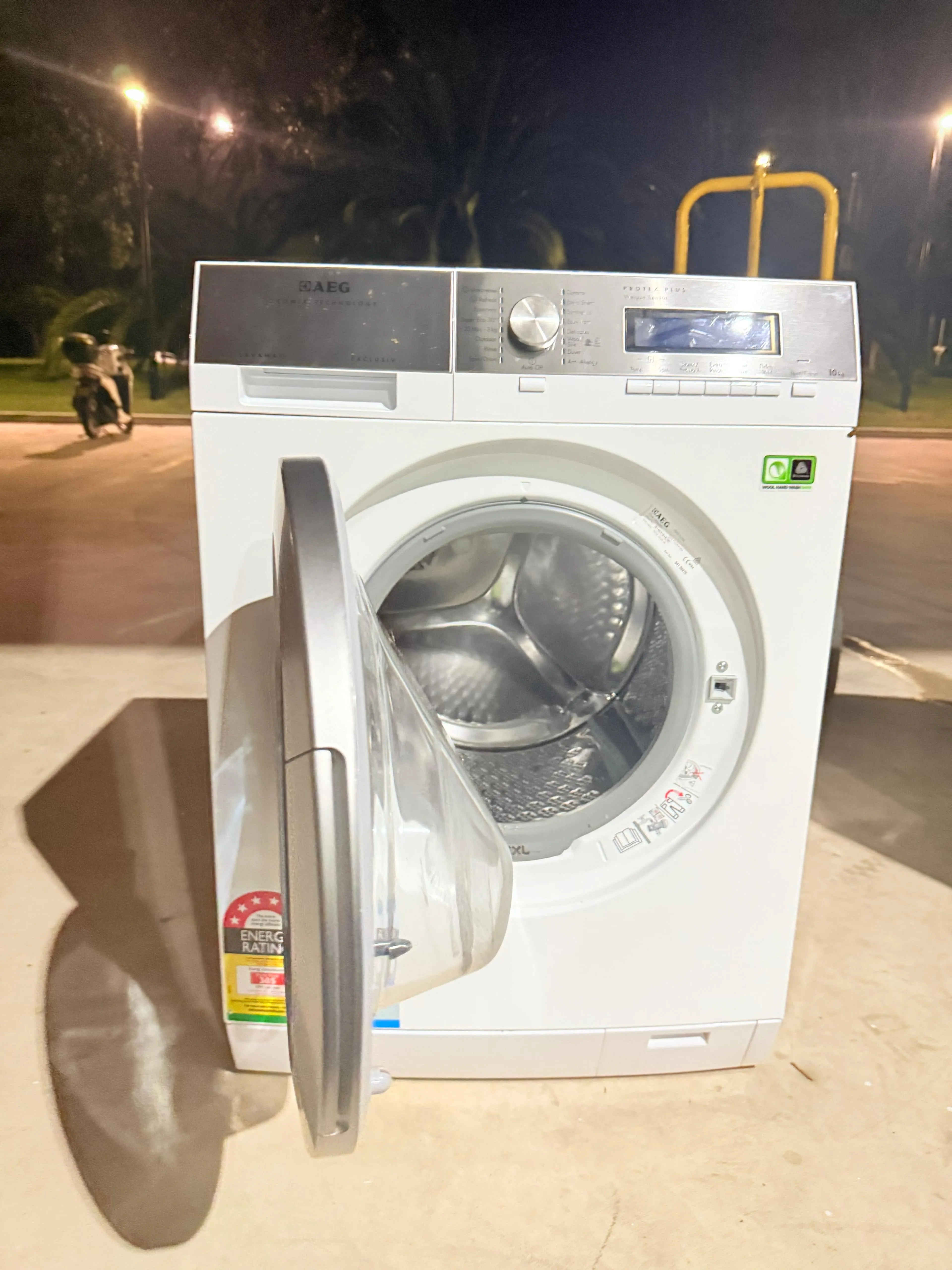 **AEG 10KGS FRONT LOADER WASHING MACHINE**