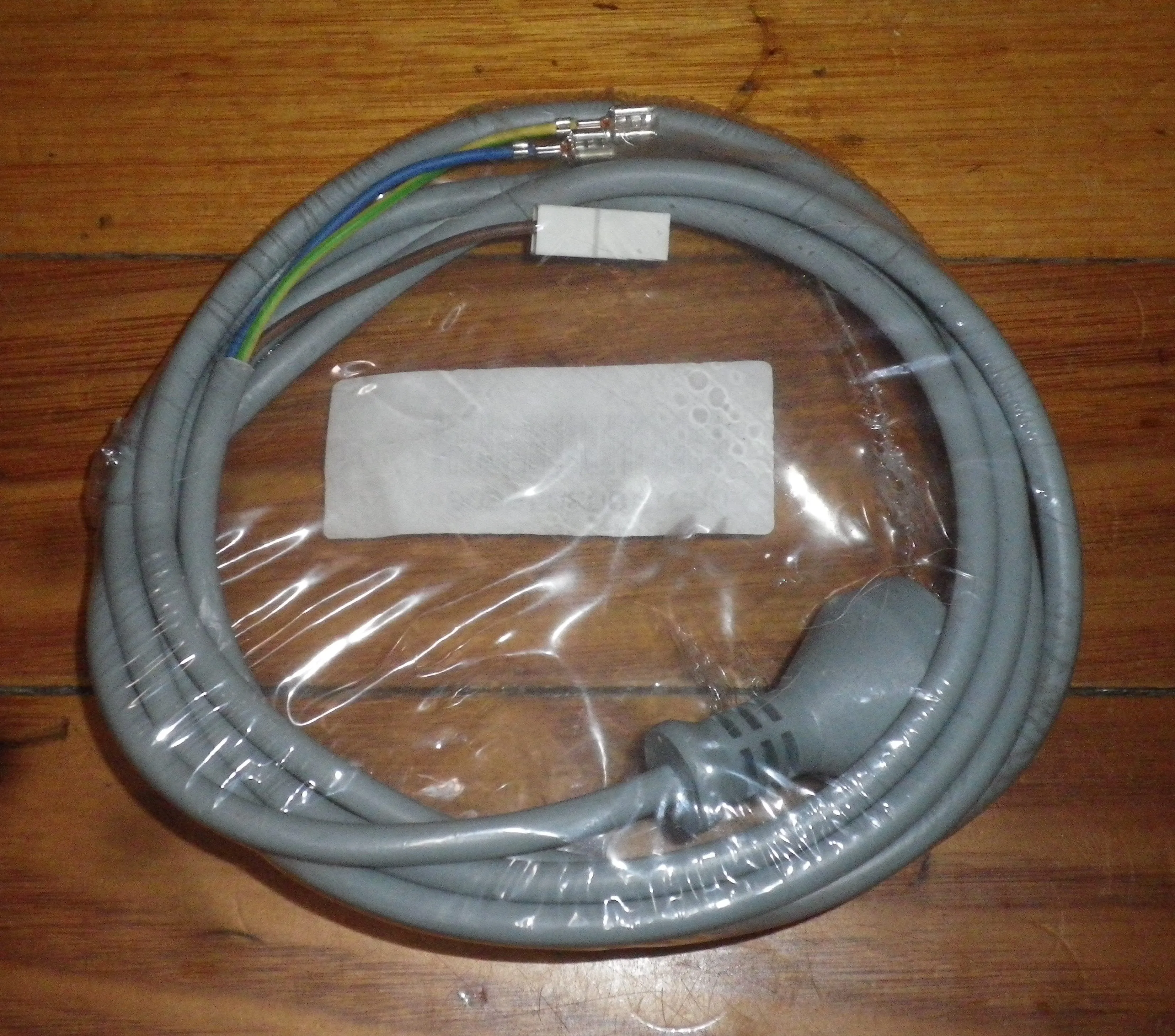 AEG 2m Mains Power Lead - 3pin Mains Plug to 6.35mm Spades - Part # 140030466084