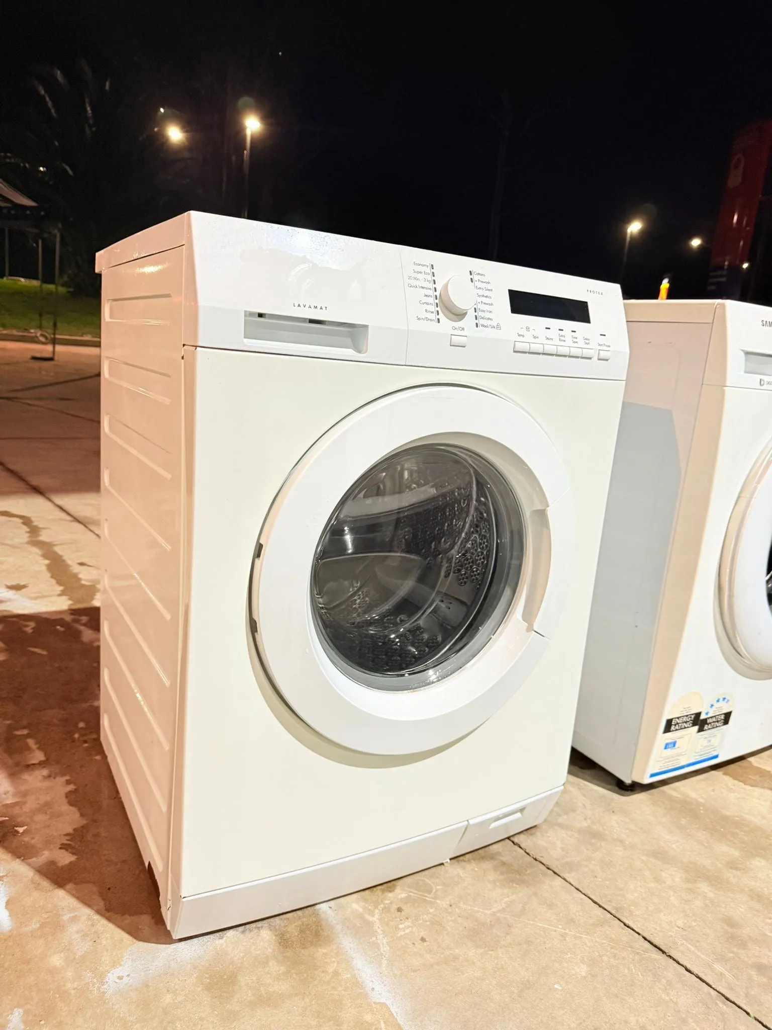 **AEG 8KGS FRONT LOADER WASHING MACHINE**