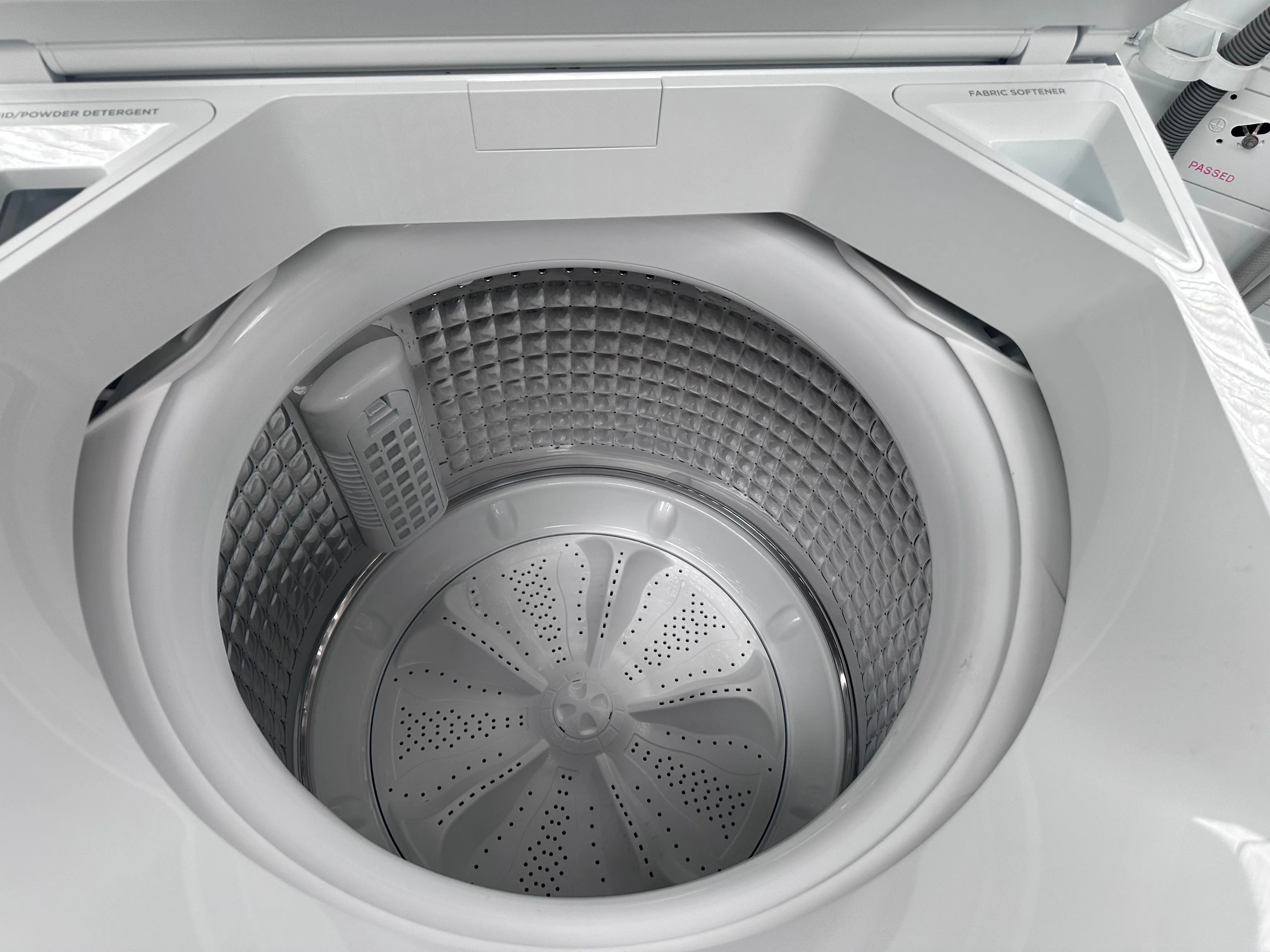 *AMAZING PRICE* Fisher & Paykel 10kg Series 5 WL1064G1 Top Loader [Factory Second]