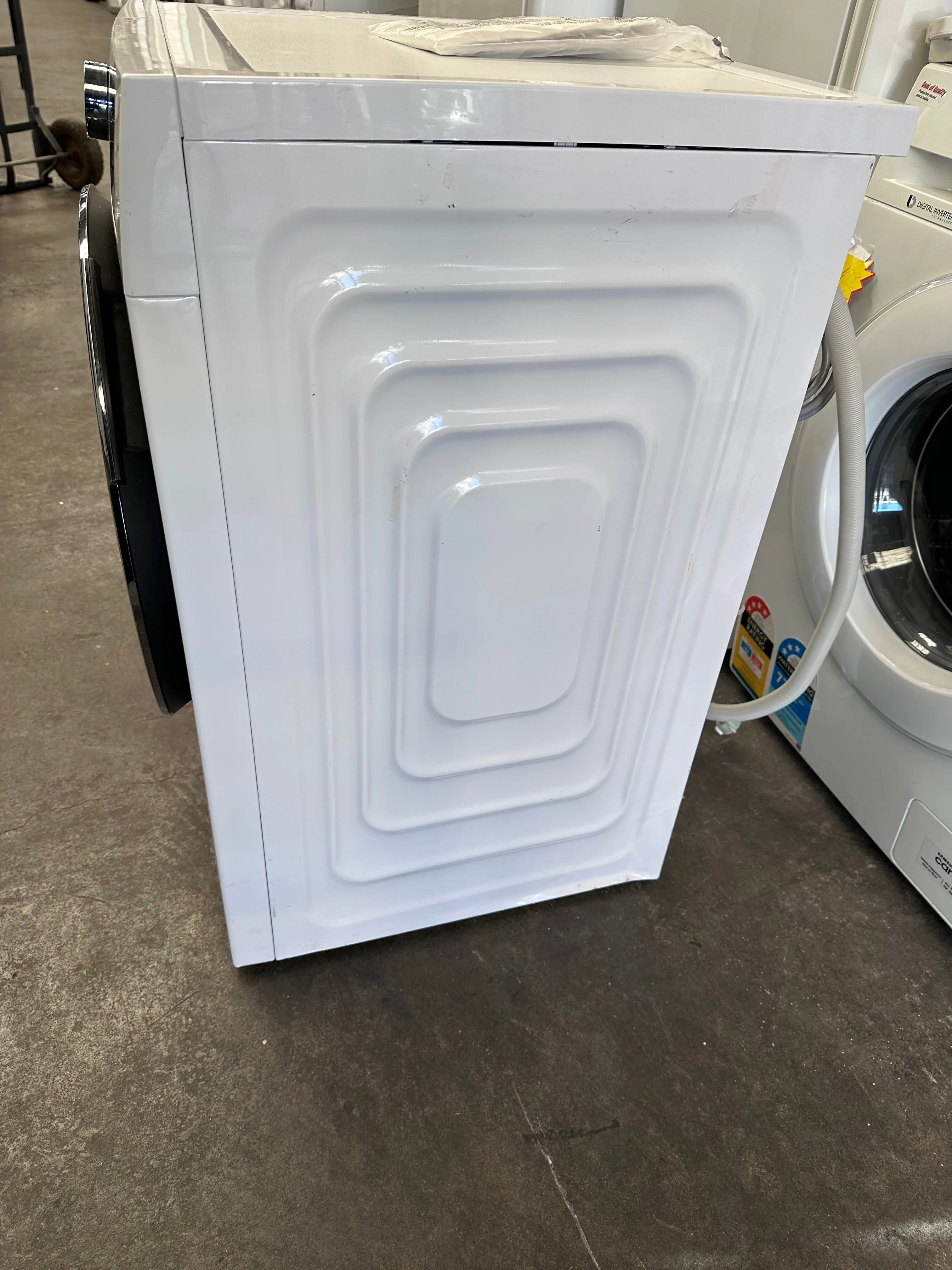 *AMAZING VALUE*  Beko BFLB902ADW 9kg Auto Dose Front Load Washing Machine [Factory Second]
