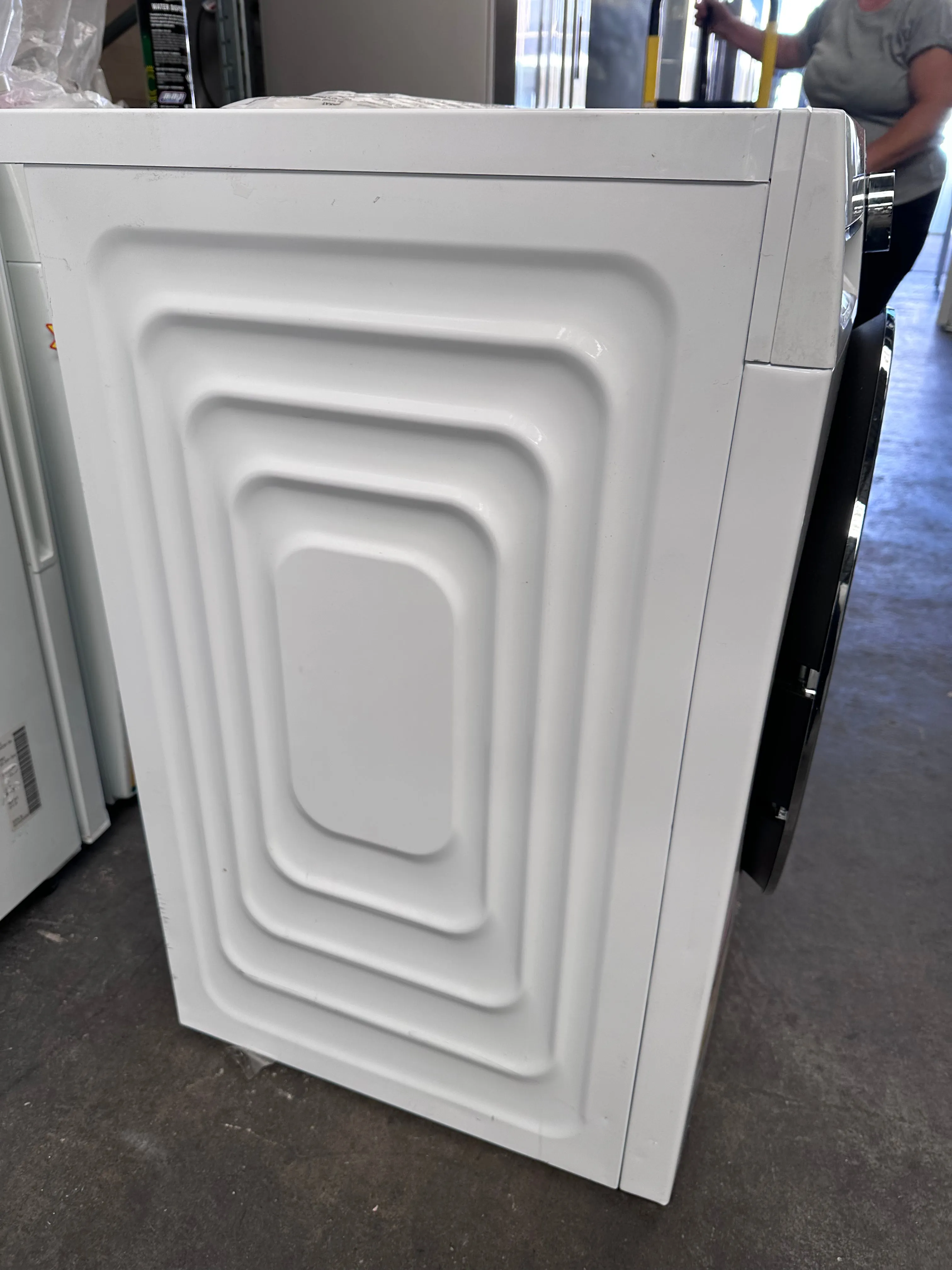 *AMAZING VALUE*  Beko BFLB902ADW 9kg Auto Dose Front Load Washing Machine [Factory Second]