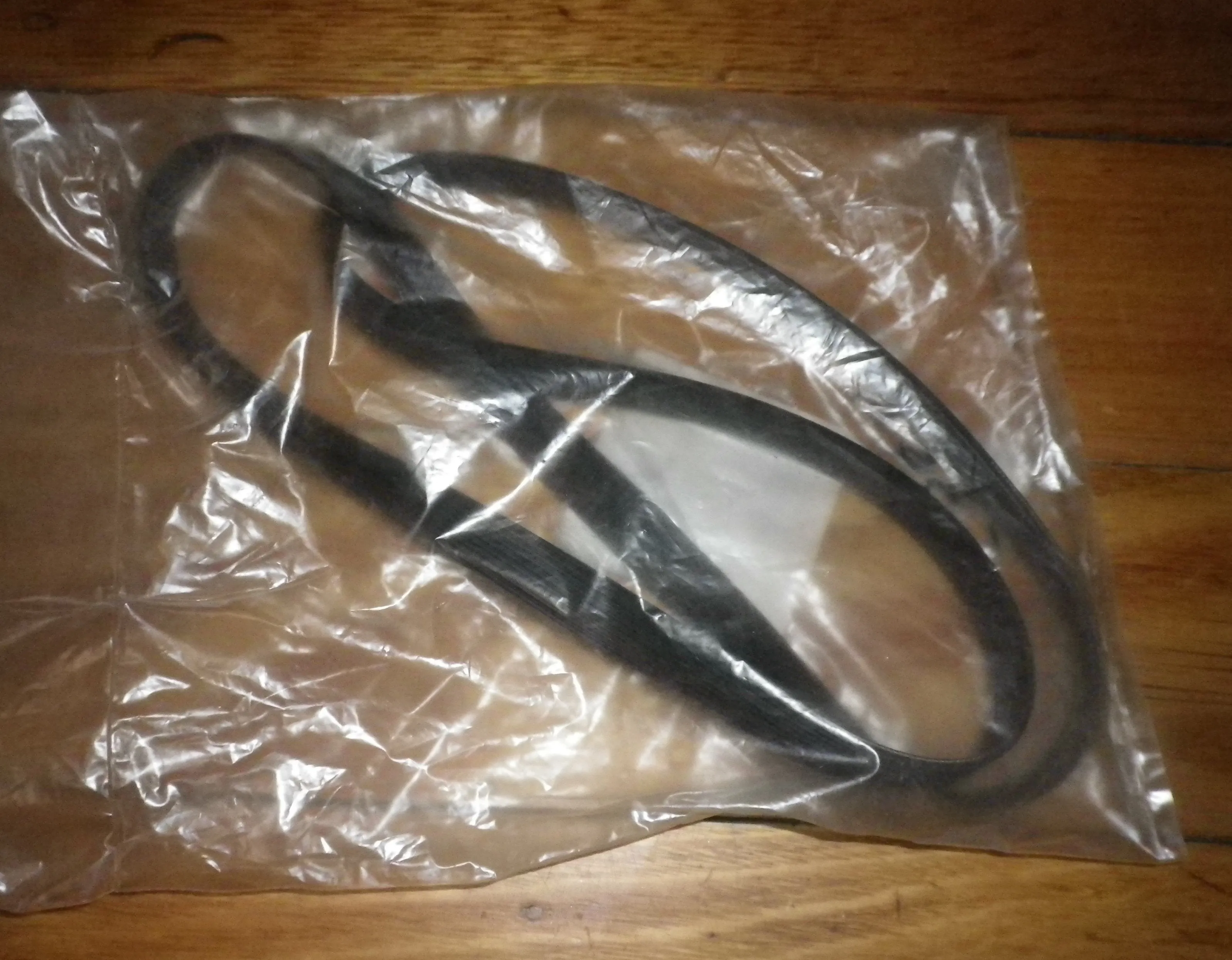 Ariston AVXL129, Indesit Front Loader Drum Belt 9PHE1601 - Part # C00095888