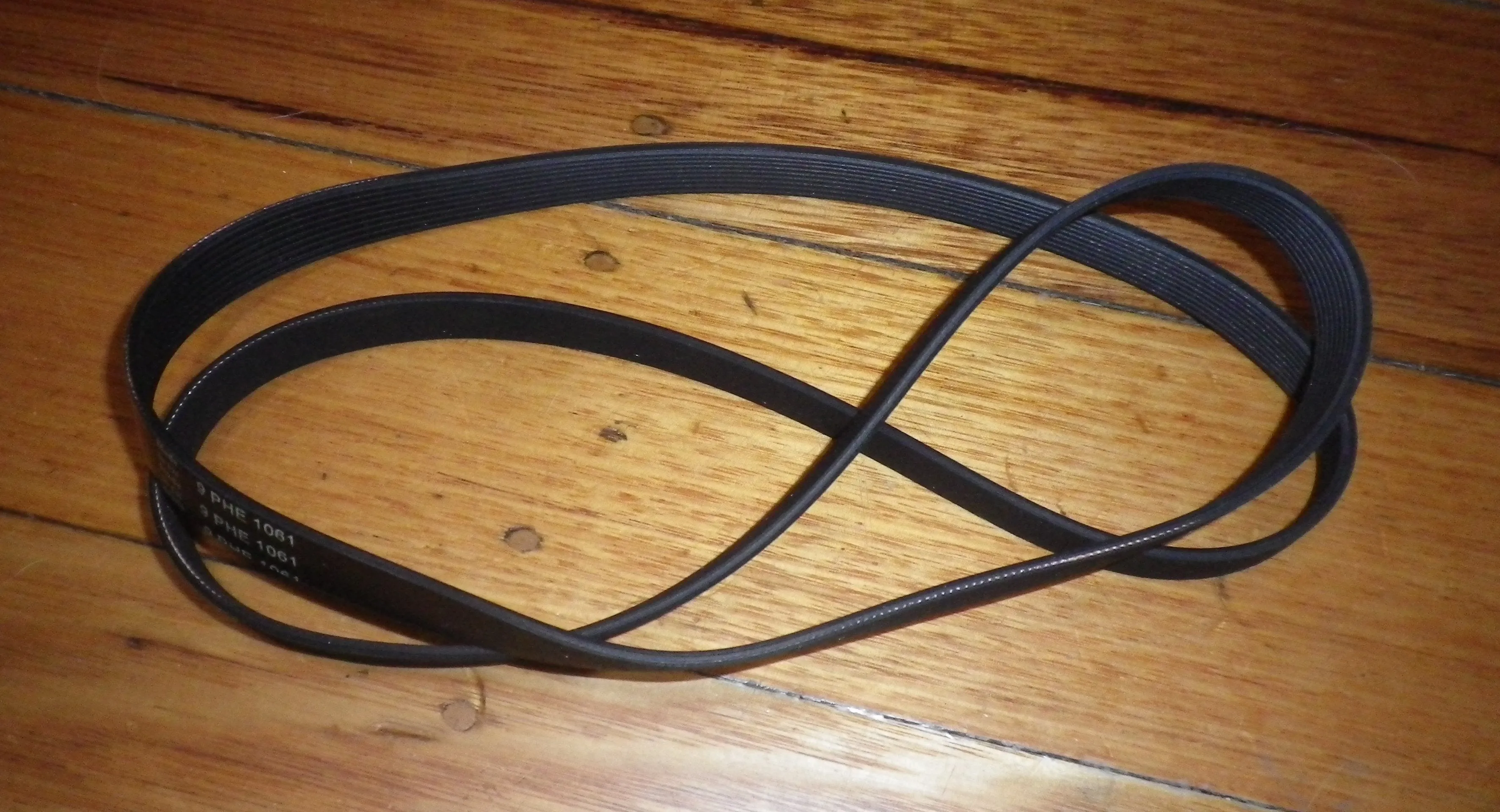 Ariston AVXL129, Indesit Front Loader Drum Belt 9PHE1601 - Part # C00095888