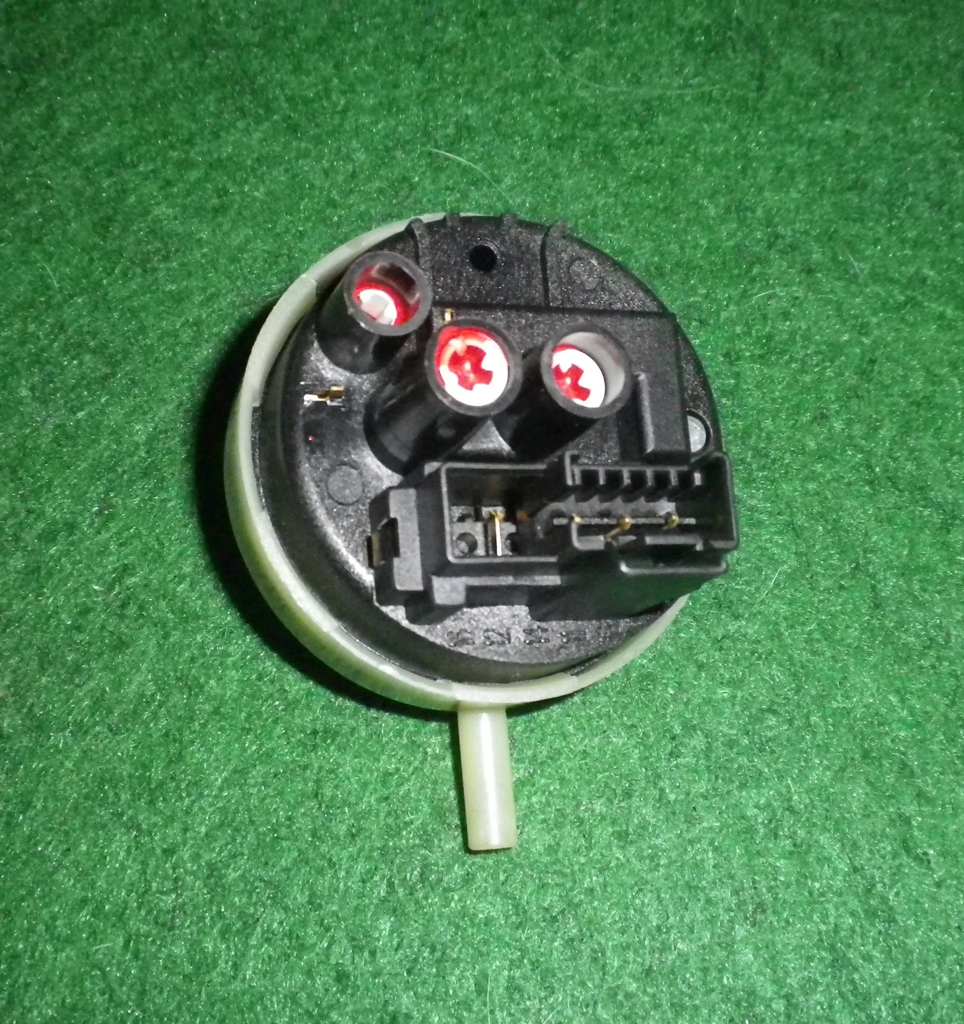 Ariston Front Loader Washer Pressure Switch 100-75-380 - Part # A254525