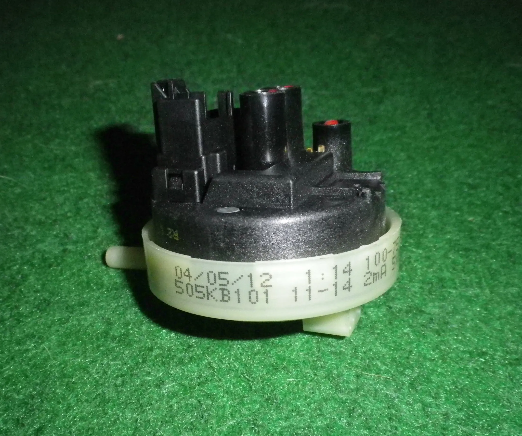 Ariston Front Loader Washer Pressure Switch 100-75-380 - Part # A254525