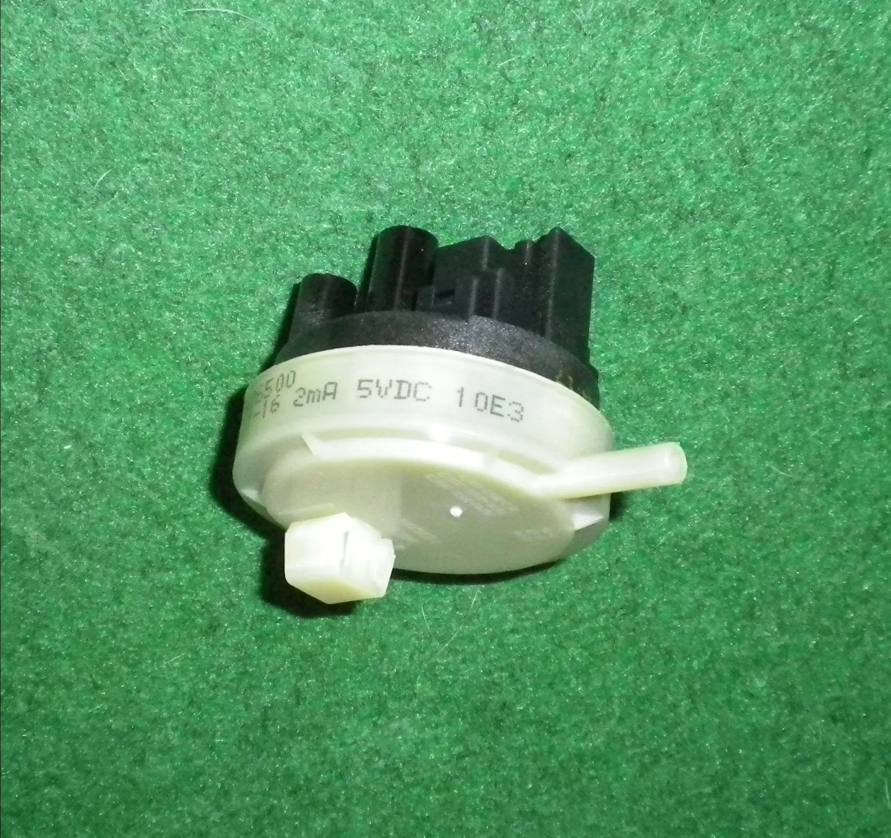 Ariston Front Loader Washer Pressure Switch 100-75-380 - Part # A254525
