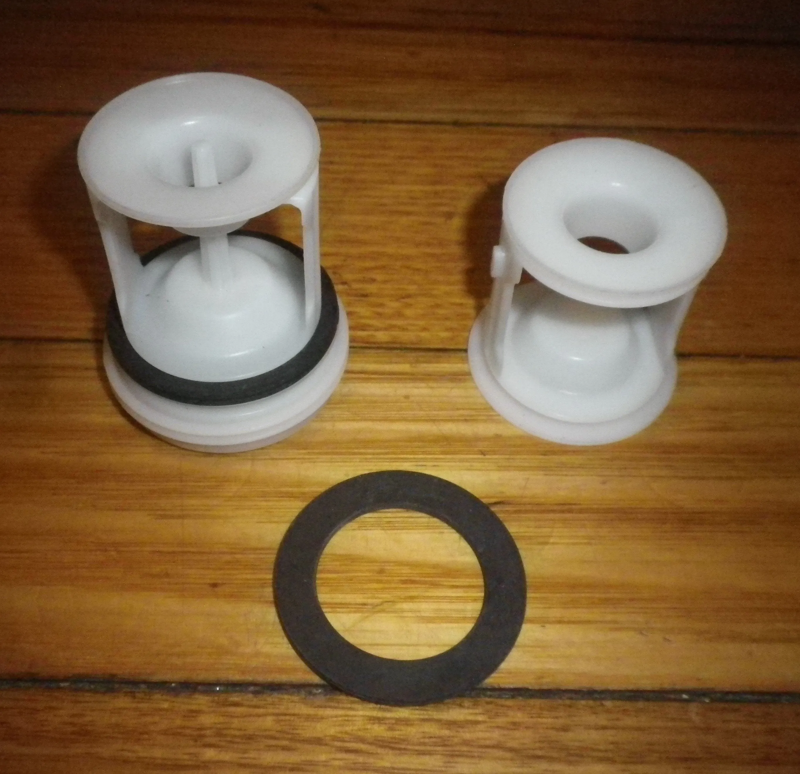 Ariston, Indesit Front Loader Pump Button Trap Filter Insert Kit - Part # 141034