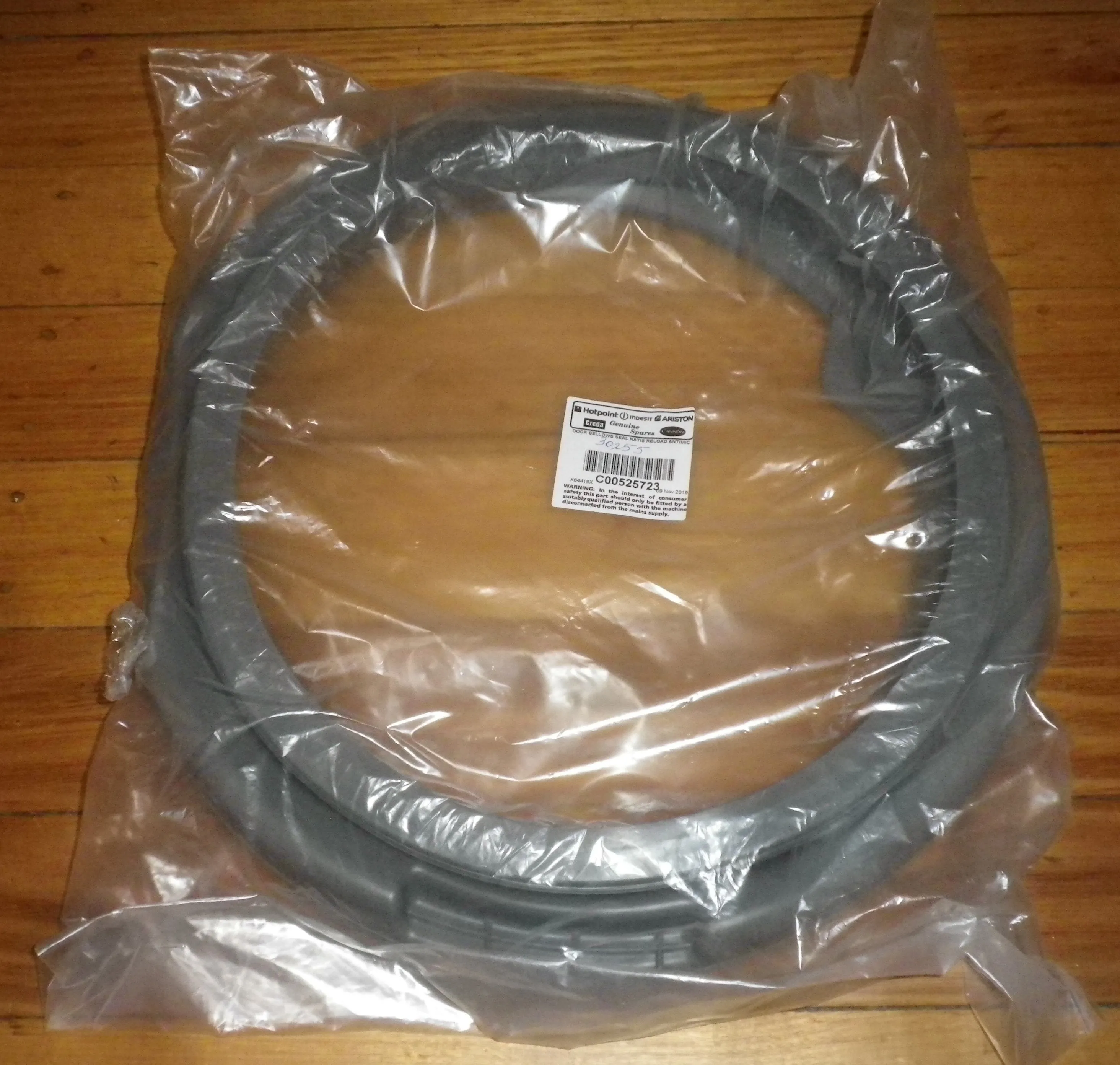 Ariston N84WAU Front Loader Door Gasket - Part # C00525723, A525723