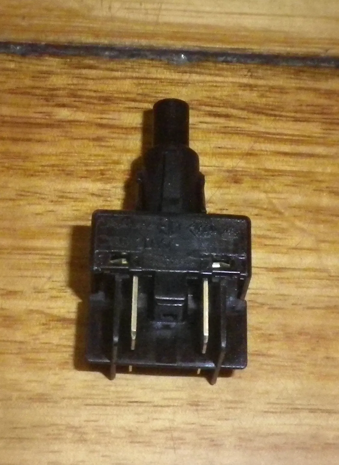 Asko Momentary DPST Pushbutton Switch & White Knob - Part # 8061877