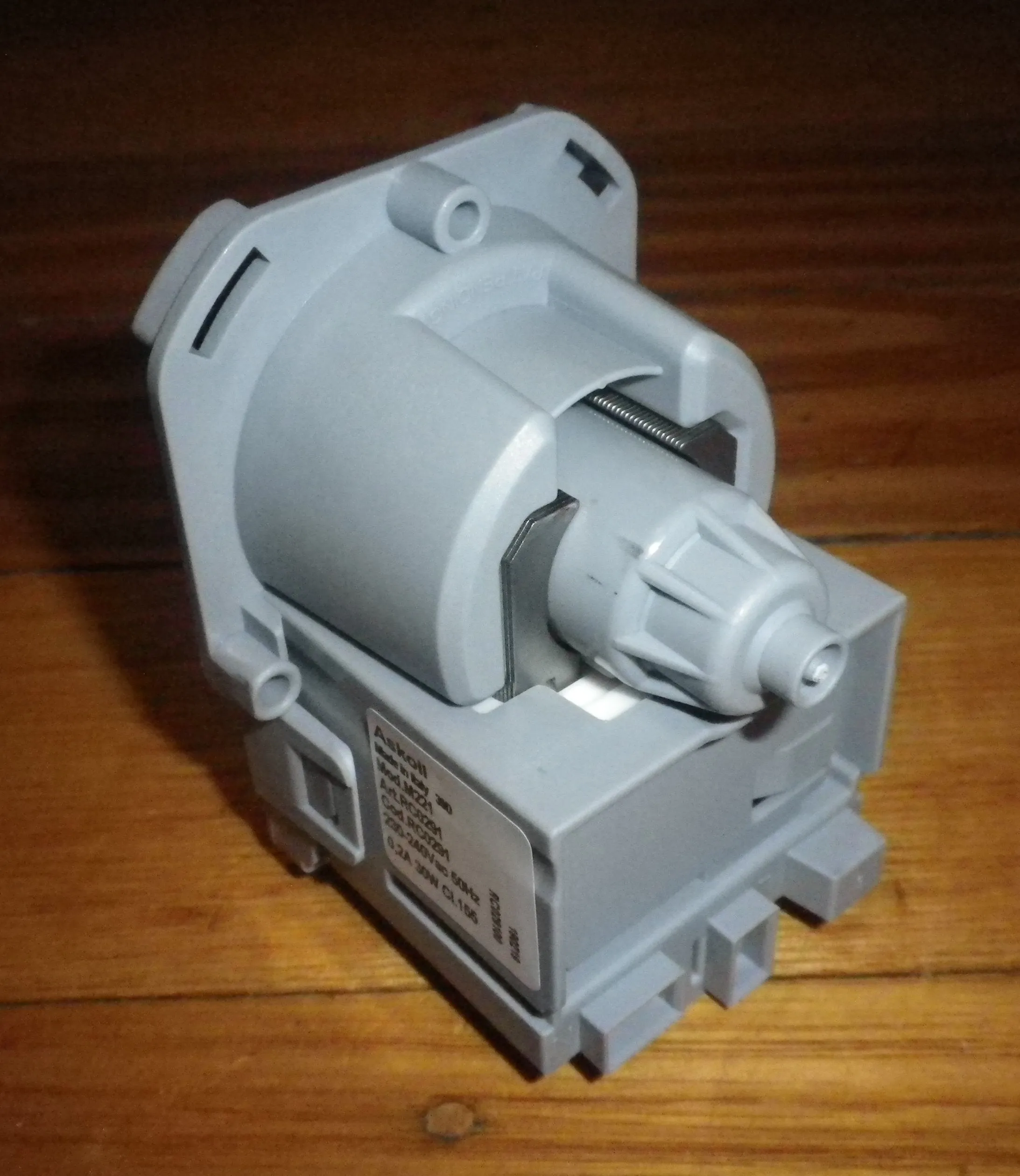 Askoll Universal Twist-On Magnetic Pump Motor Body - Part No. BO111
