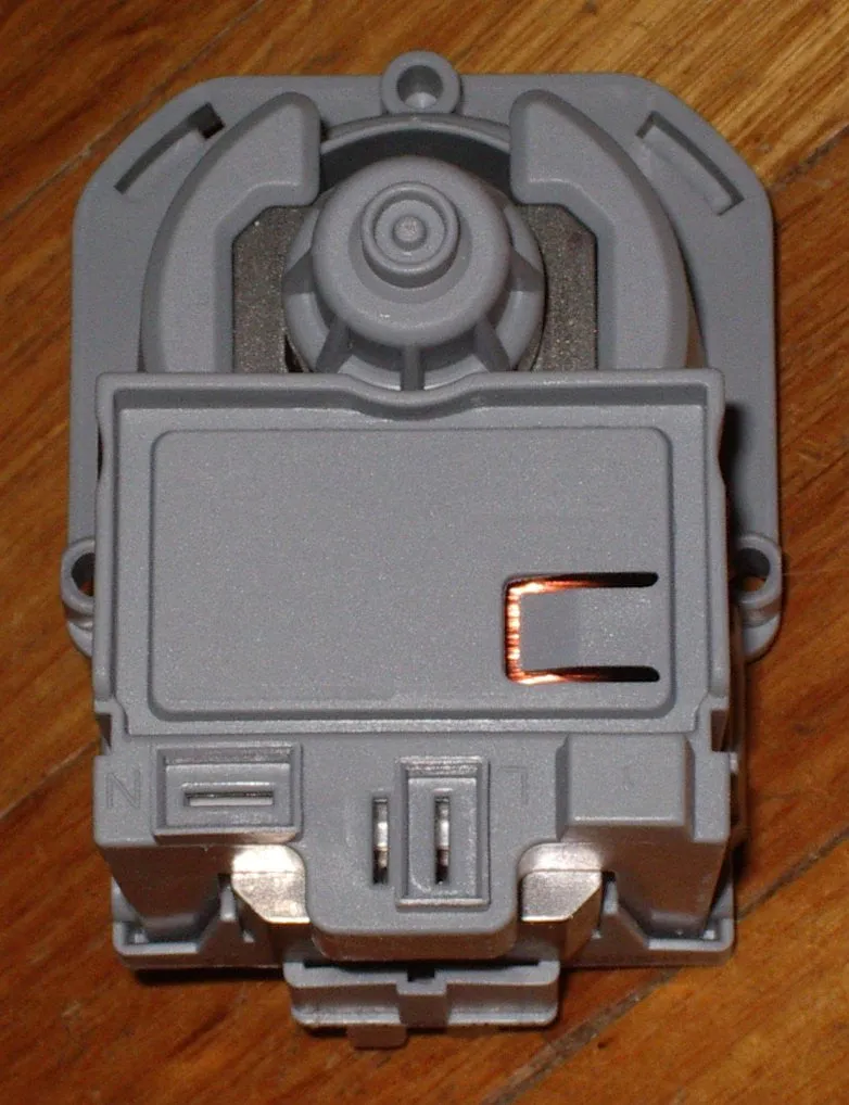 Askoll Universal Twist-On Magnetic Pump Motor Body - Part No. PMP230ASKOLL