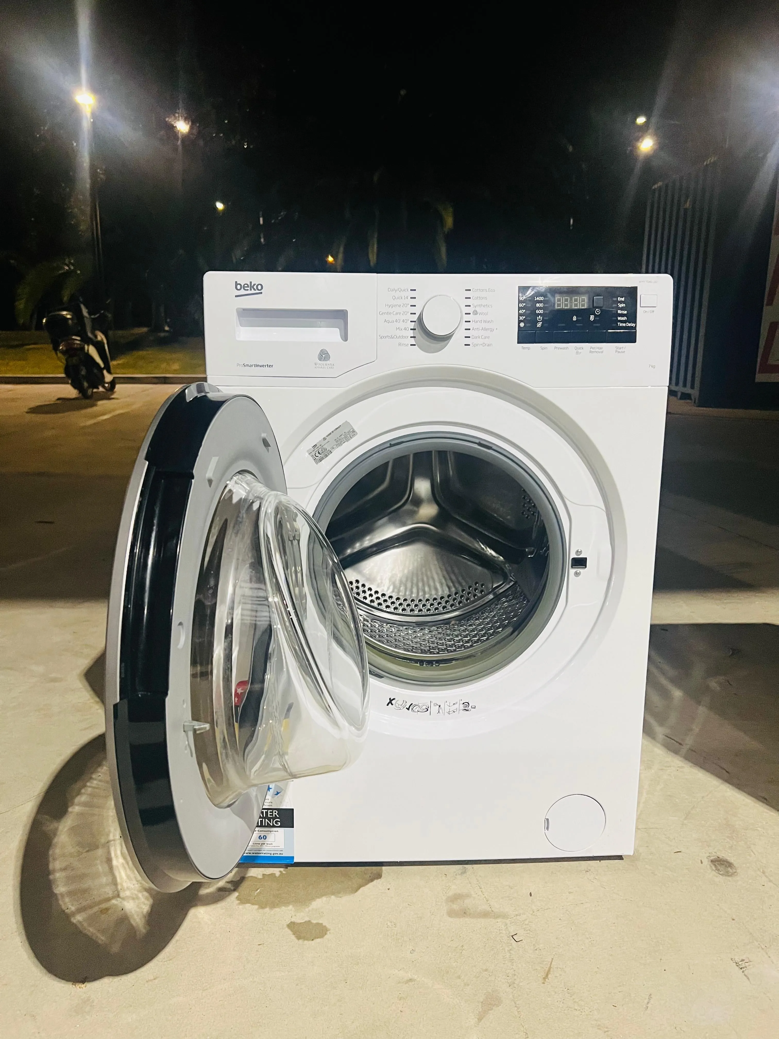 **BEKO 7KGS FRONT LOADER WASHING MACHINE**