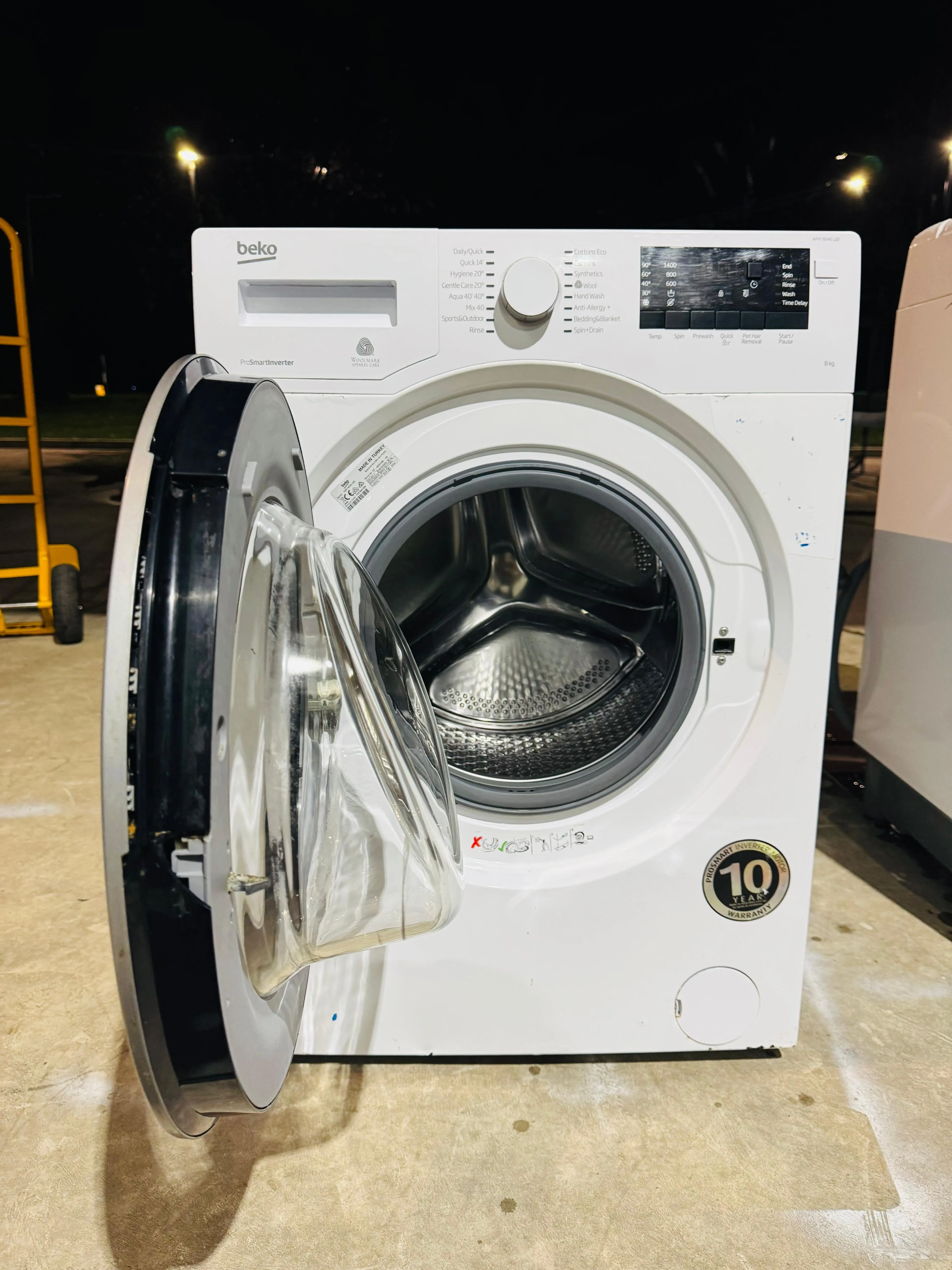 **BEKO 8KGS FRONT LOADER WASHING MACHINE**
