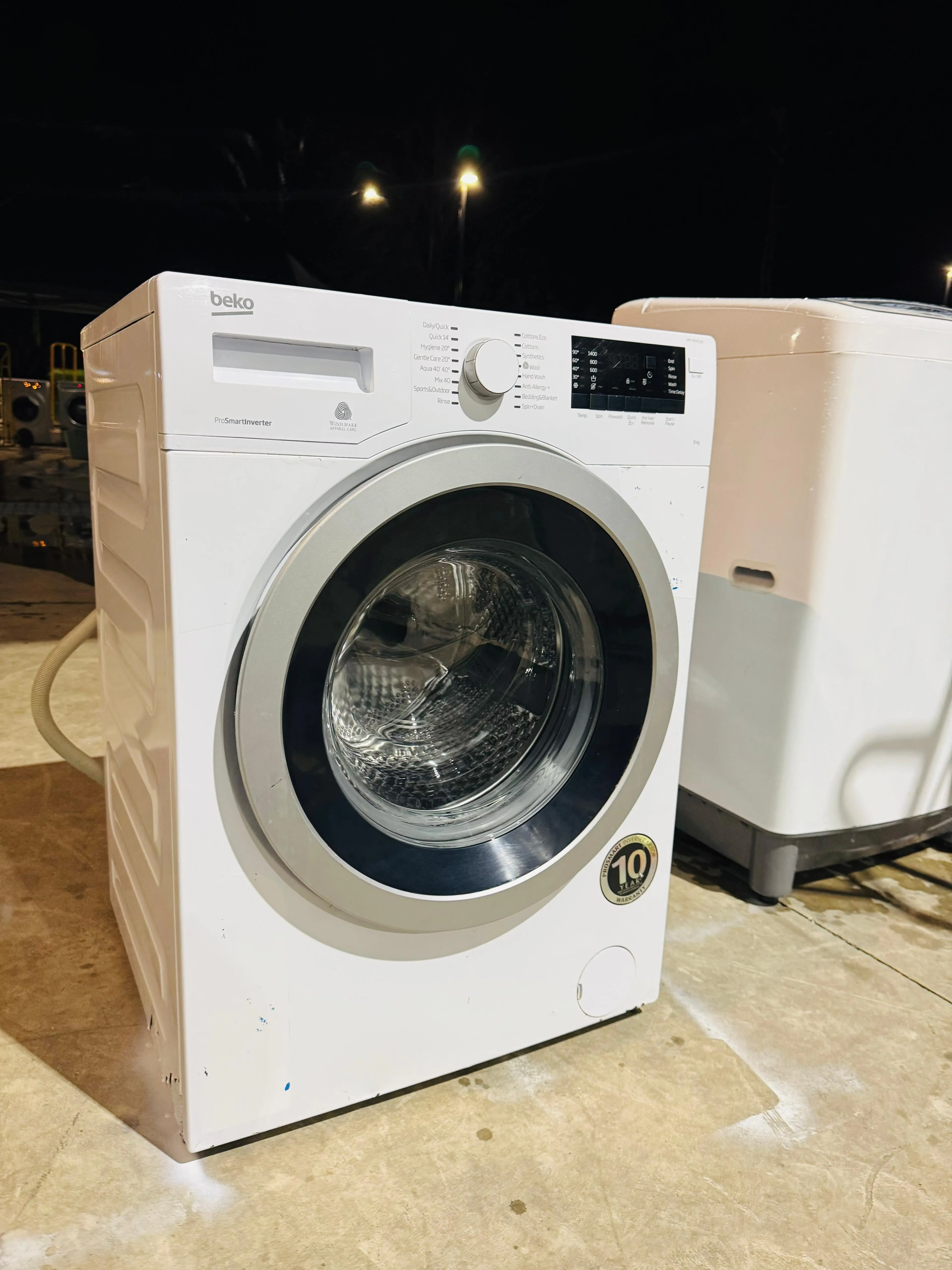 **BEKO 8KGS FRONT LOADER WASHING MACHINE**