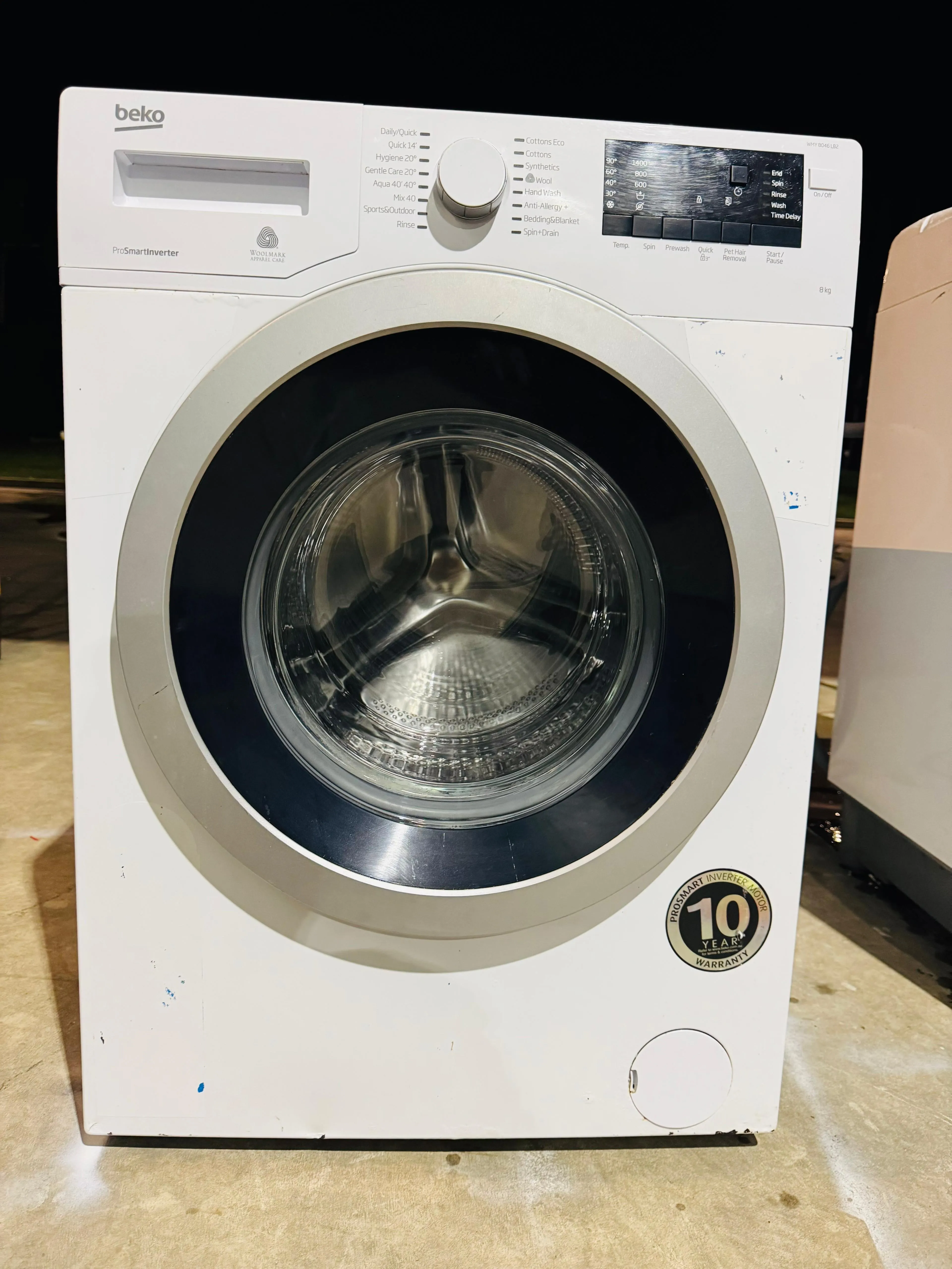 **BEKO 8KGS FRONT LOADER WASHING MACHINE**