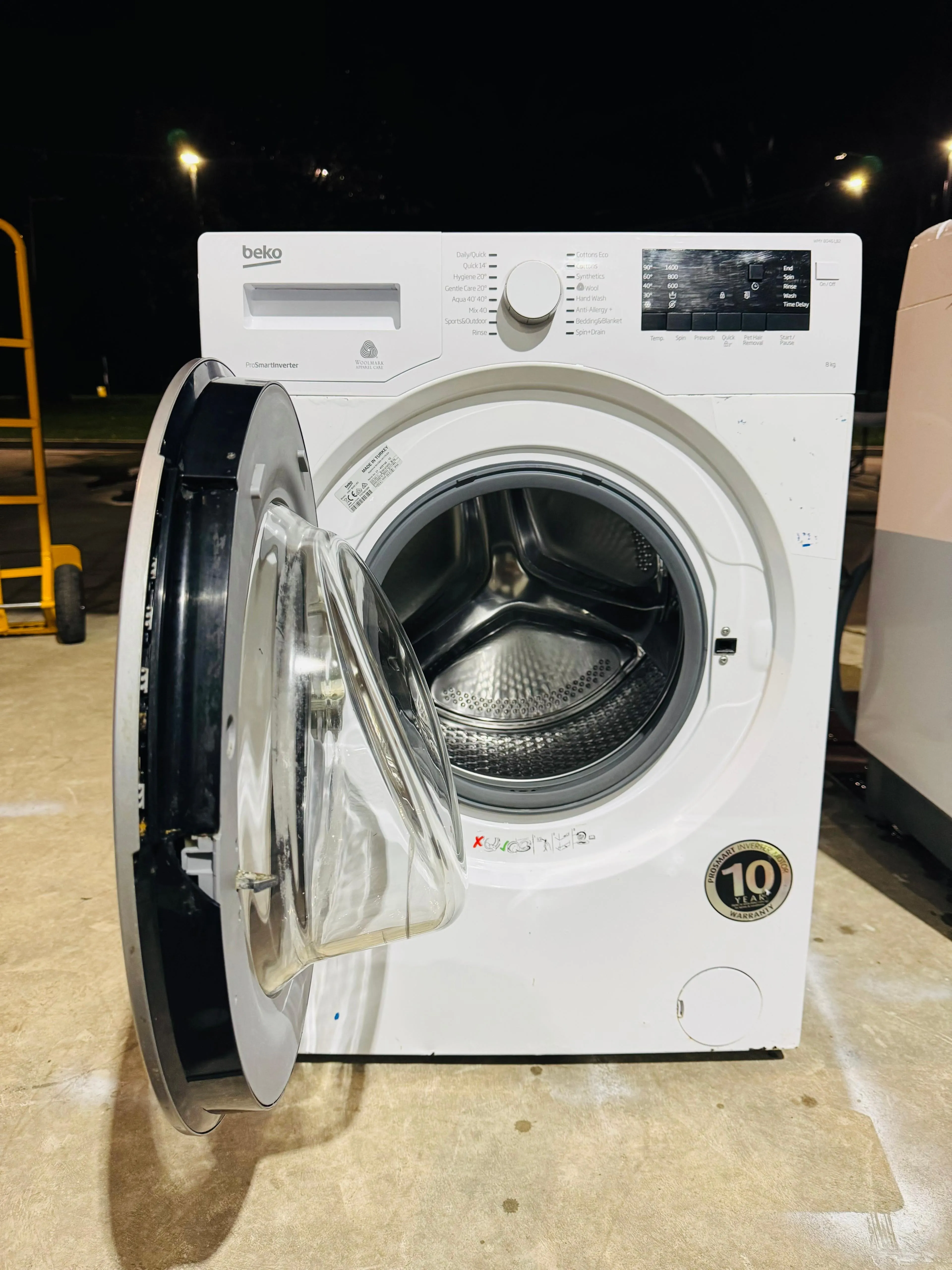 **BEKO 8KGS FRONT LOADER WASHING MACHINE**