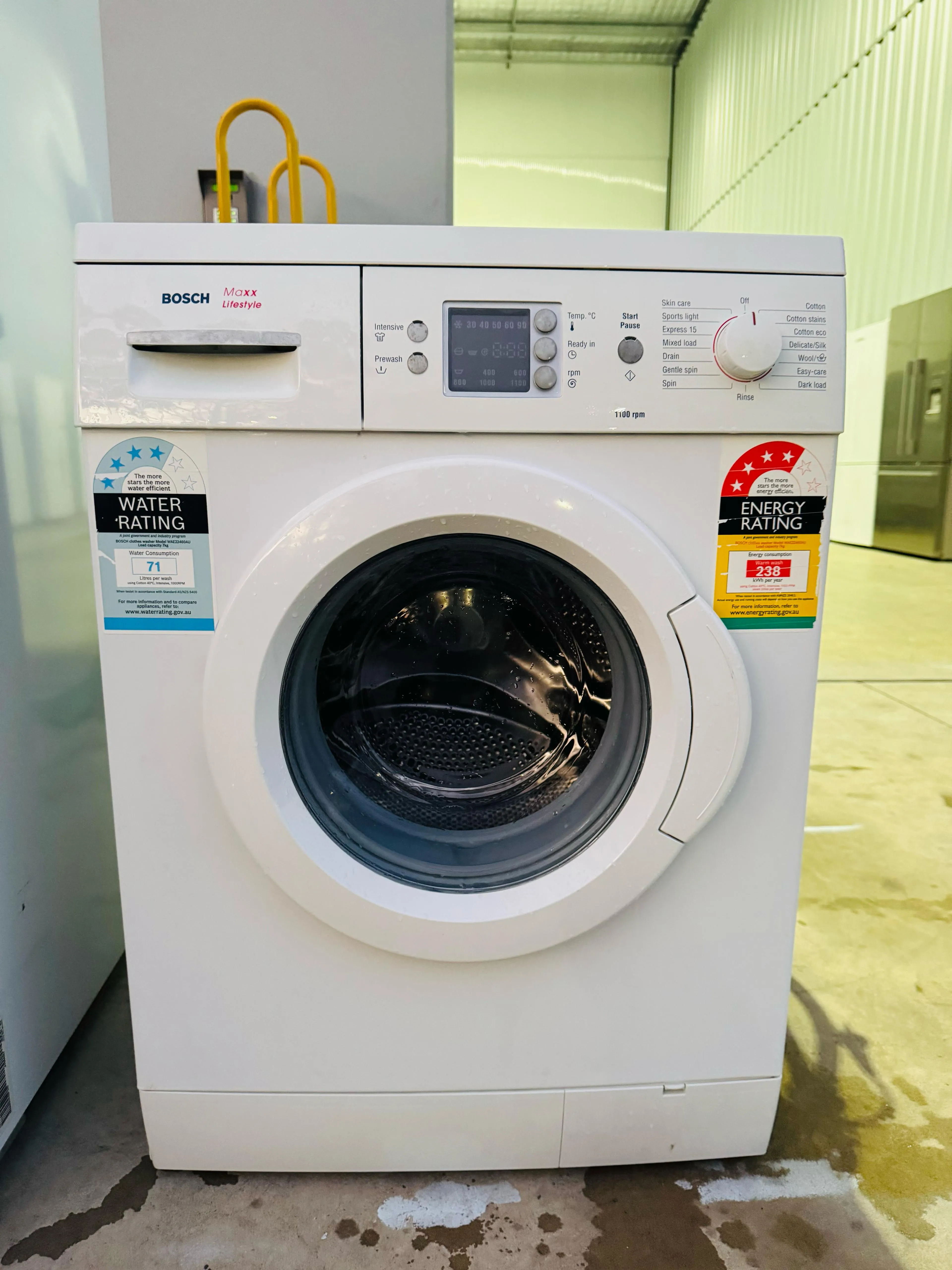 **BOSCH  7KGS FRONT LOADER WASHING MACHINE** FREE DELIVERY