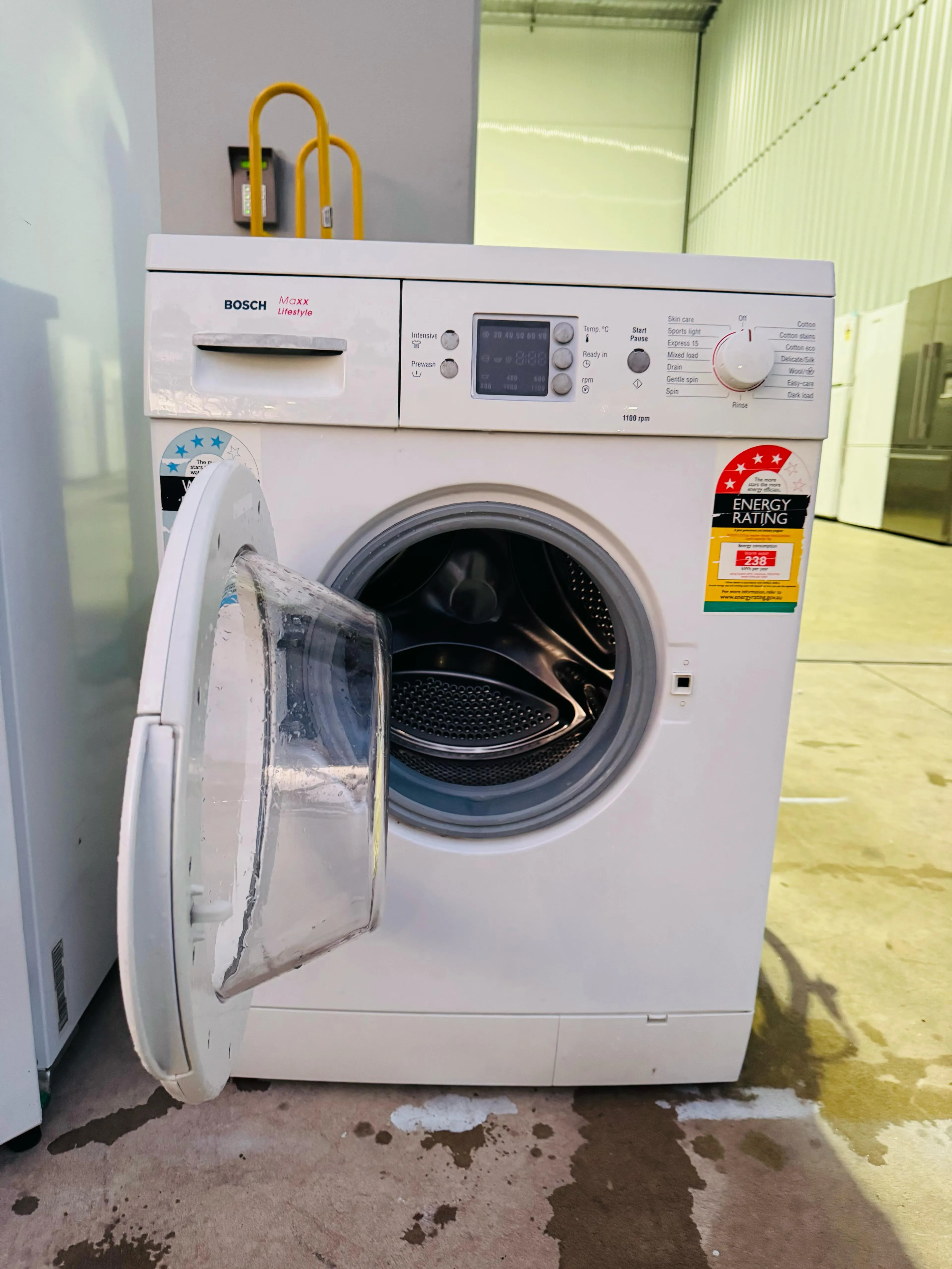 **BOSCH  7KGS FRONT LOADER WASHING MACHINE** FREE DELIVERY