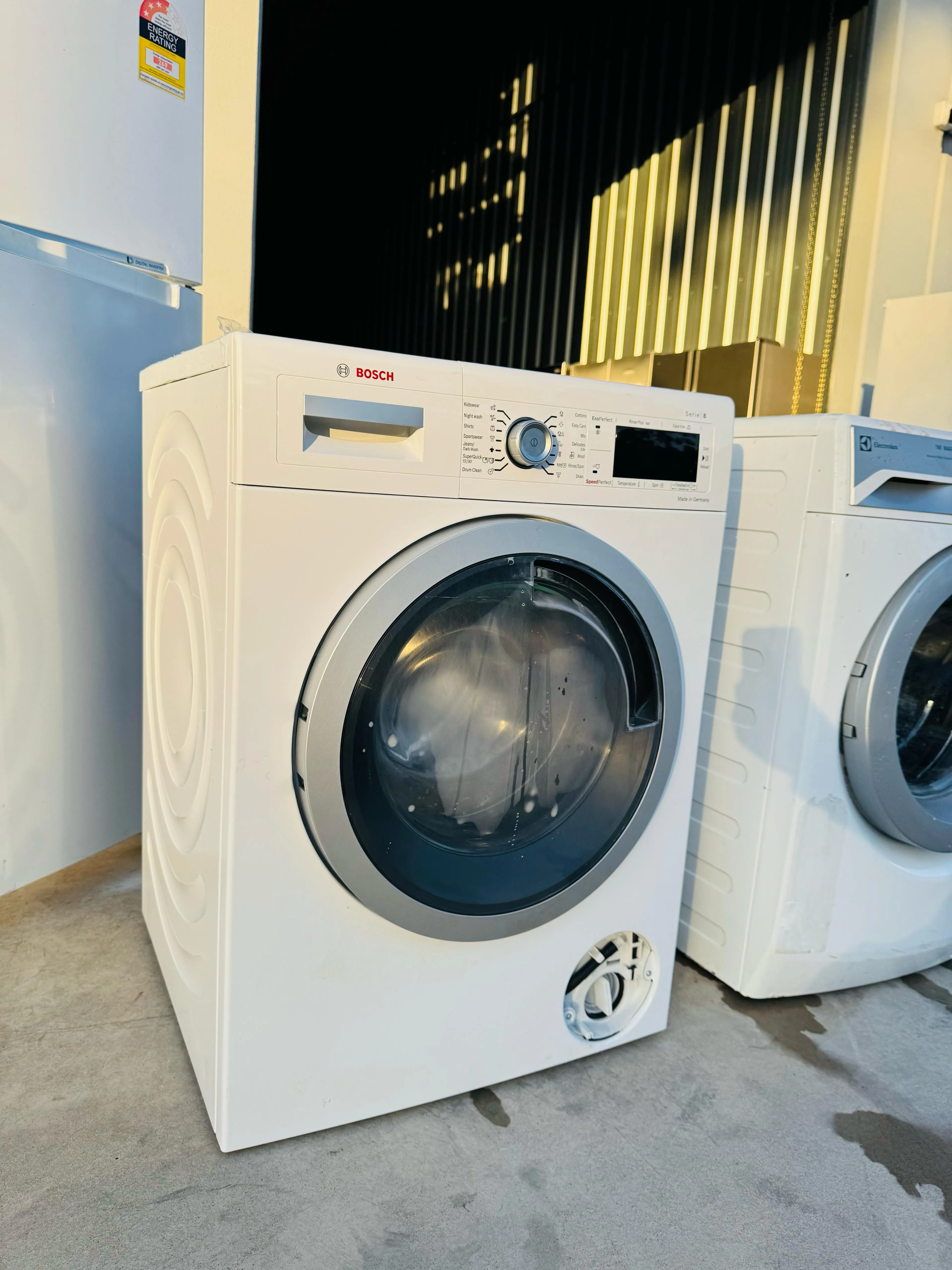 BOSCH 8KGS FRONT LOADER WASHING MACHINE