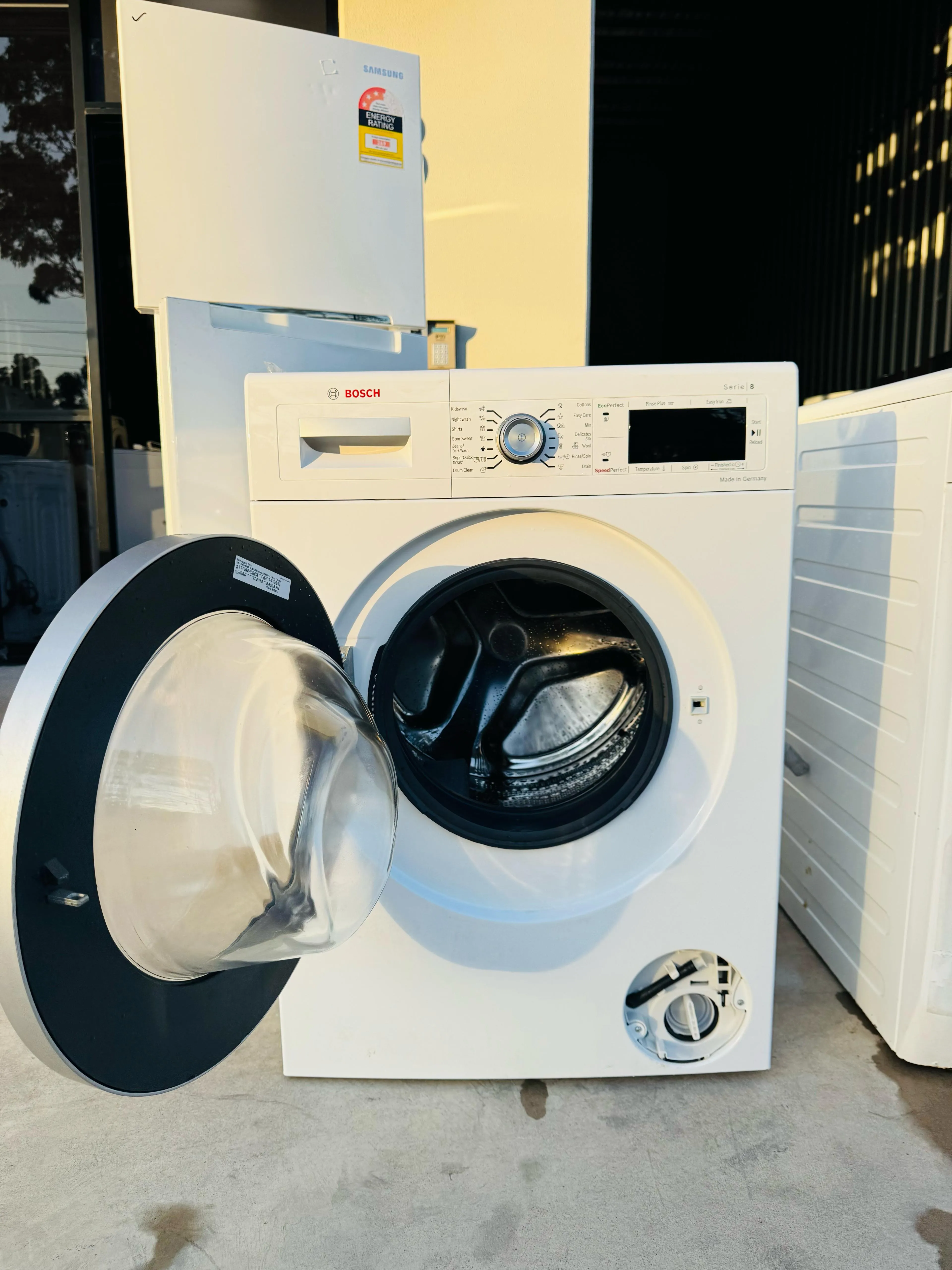 BOSCH 8KGS FRONT LOADER WASHING MACHINE