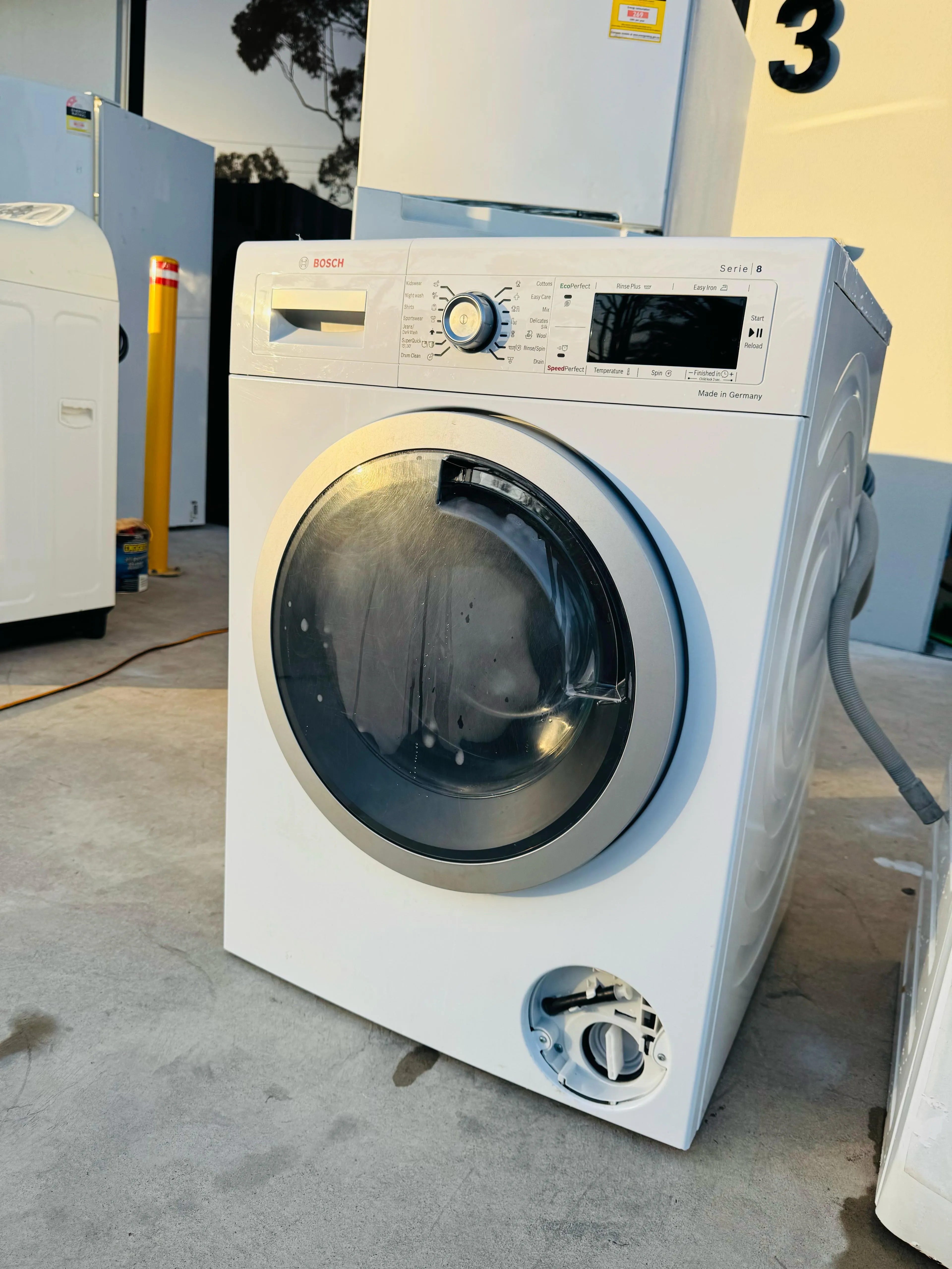 BOSCH 8KGS FRONT LOADER WASHING MACHINE