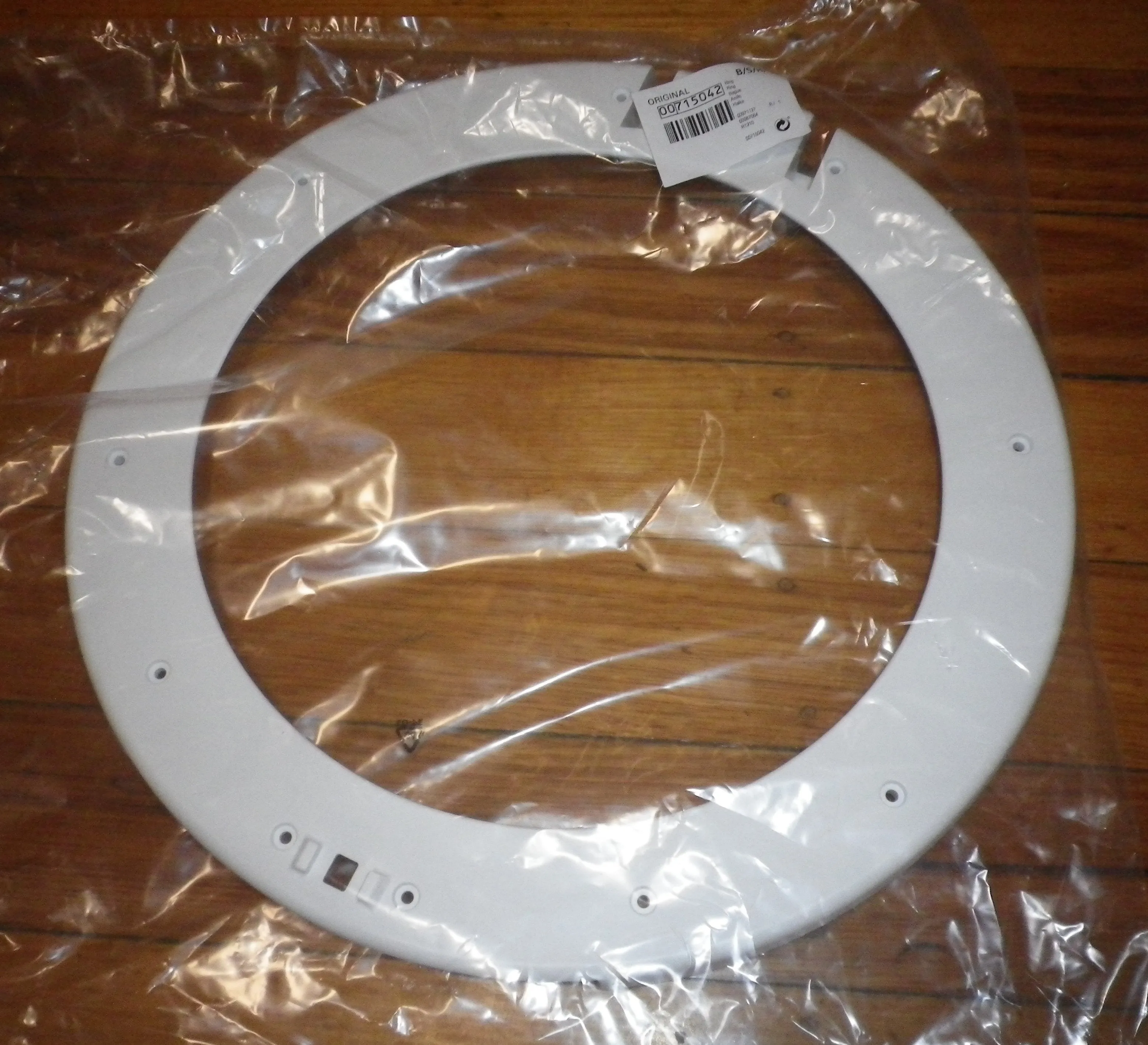 Bosch Maxx Front Loading Washer Inner Door Moulding - Part # 432073