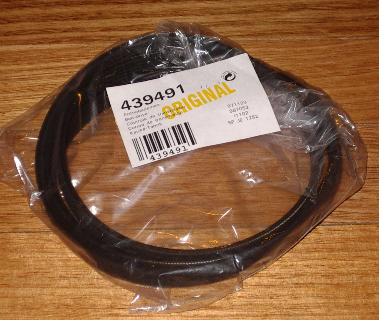 Bosch Maxx WFL1660 Front Loader Drum Drive Belt - Part # 439491