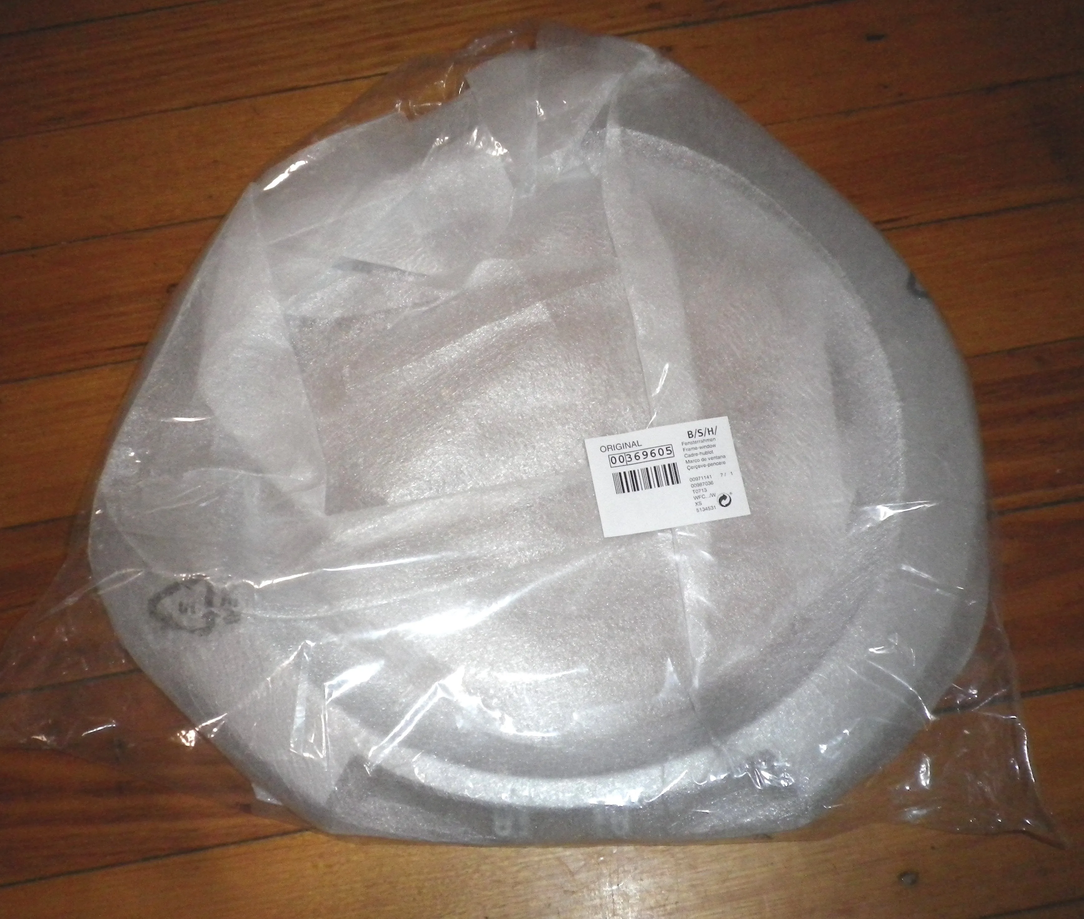 Bosch WAE22462AU, WFX2830AU Outer Door Window Frame - Part # 369605