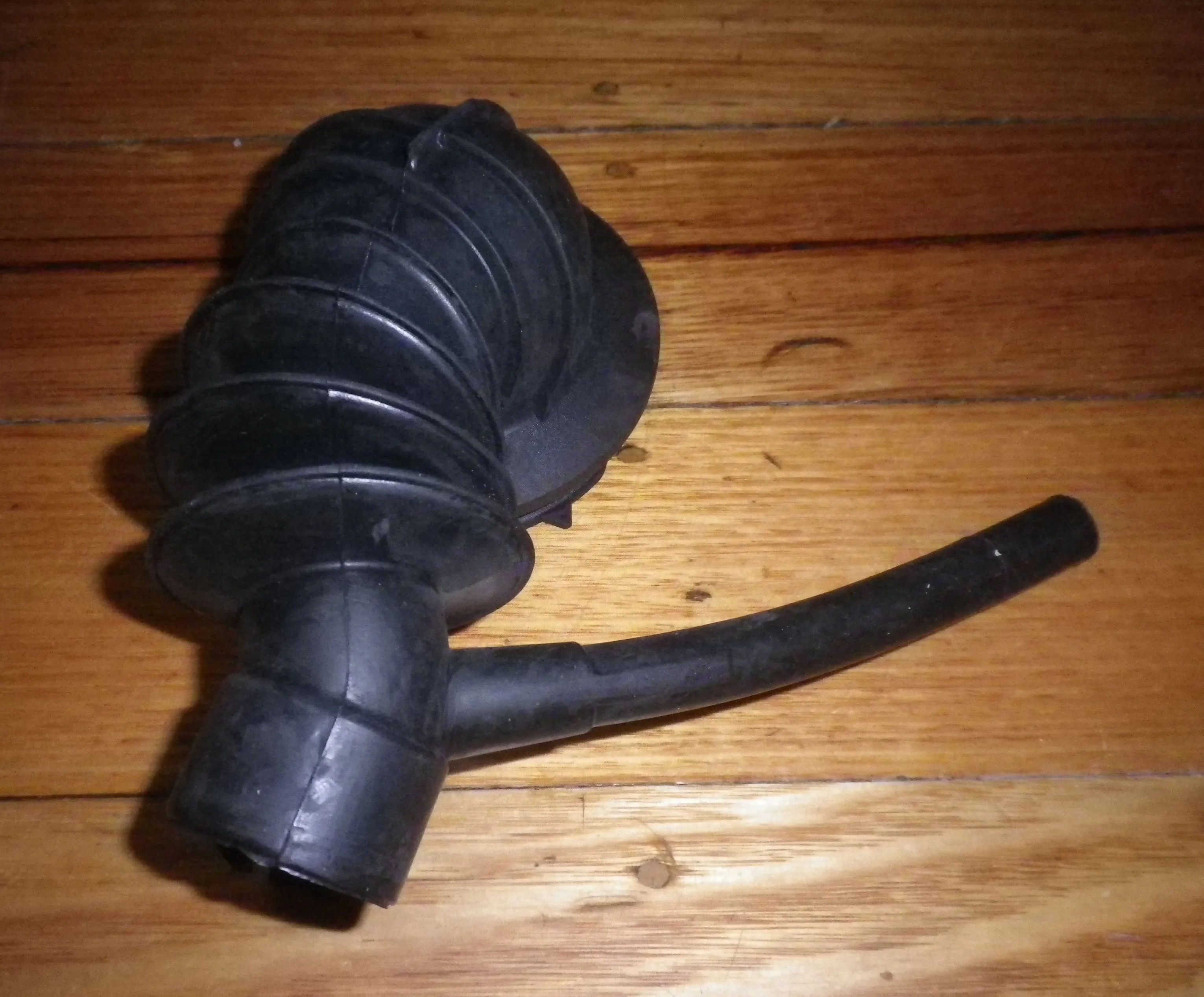 Bosch WAK24220AU, WFO2430AU, WFX2830AU Drain Sump Bellows Hose - Part # 659871