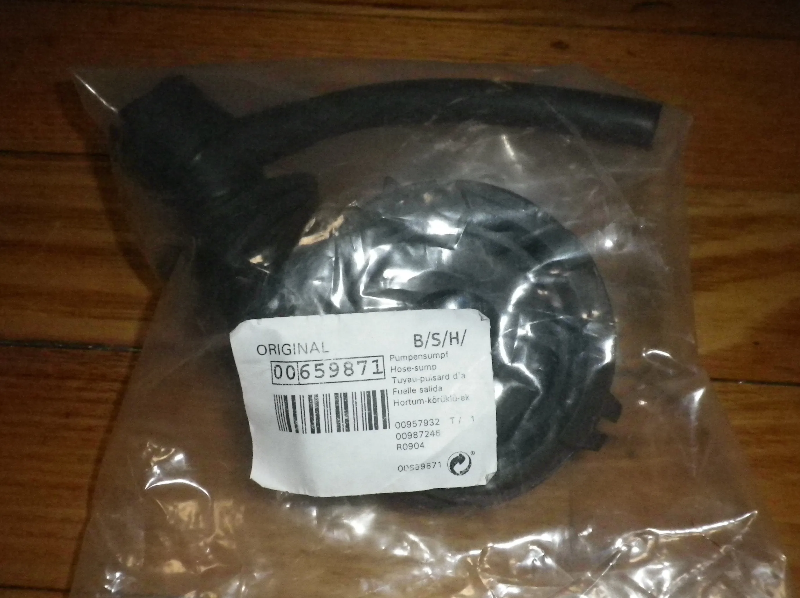 Bosch WAK24220AU, WFO2430AU, WFX2830AU Drain Sump Bellows Hose - Part # 659871