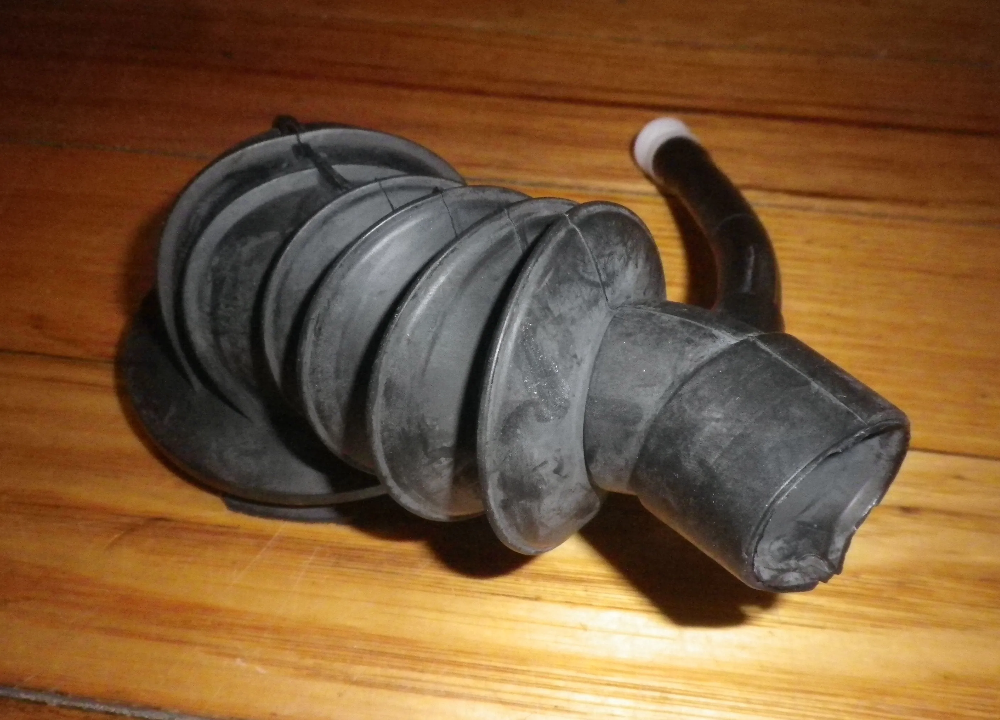 Bosch WAS28440AU, WAW28420AU, WAW28460AU Drain Sump Bellows Hose - Part # 656689