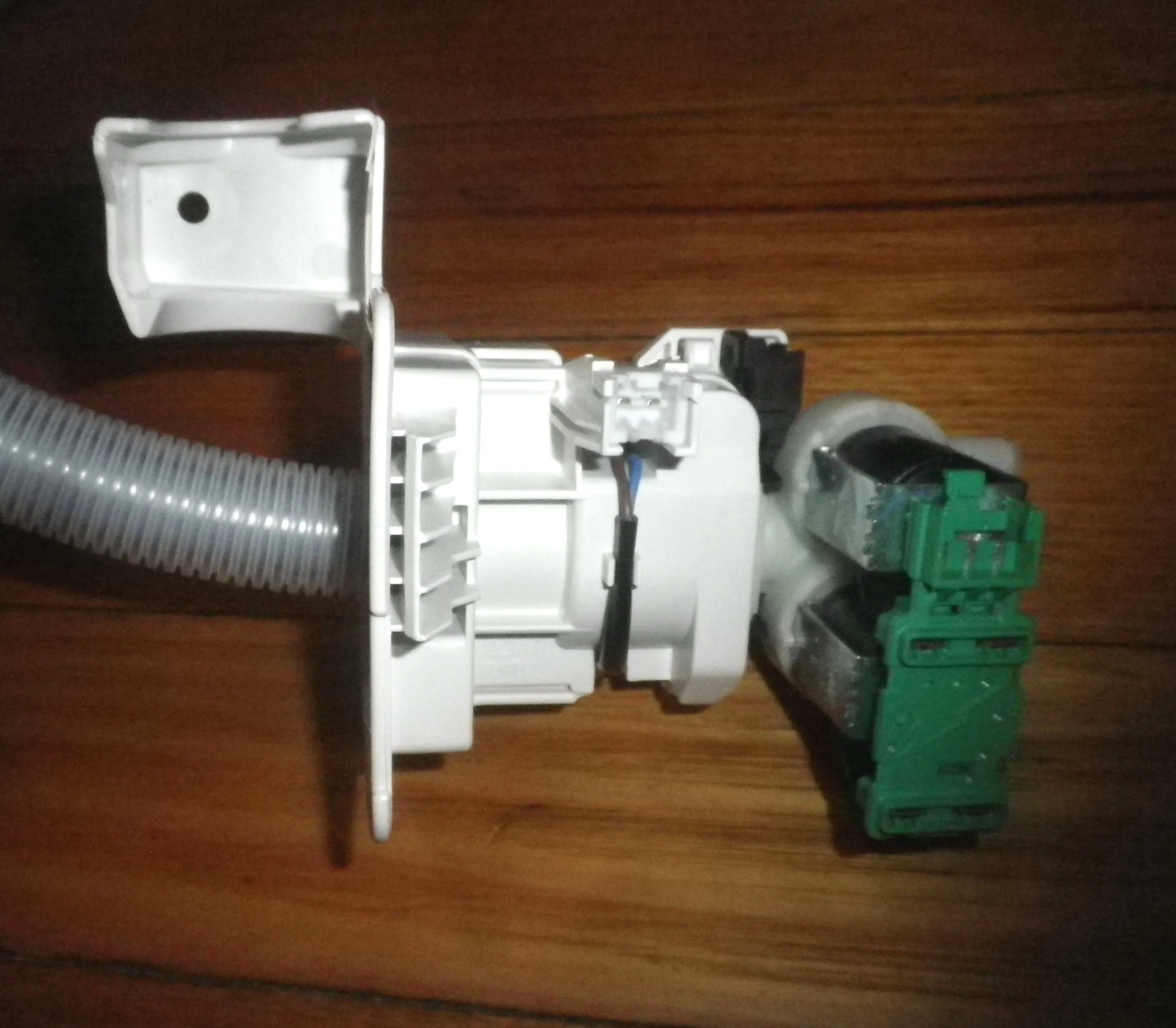 Bosch Washing Machine Flood Free Aquastop Inlet Hose & Inlet Valve Assy - Part # 702474