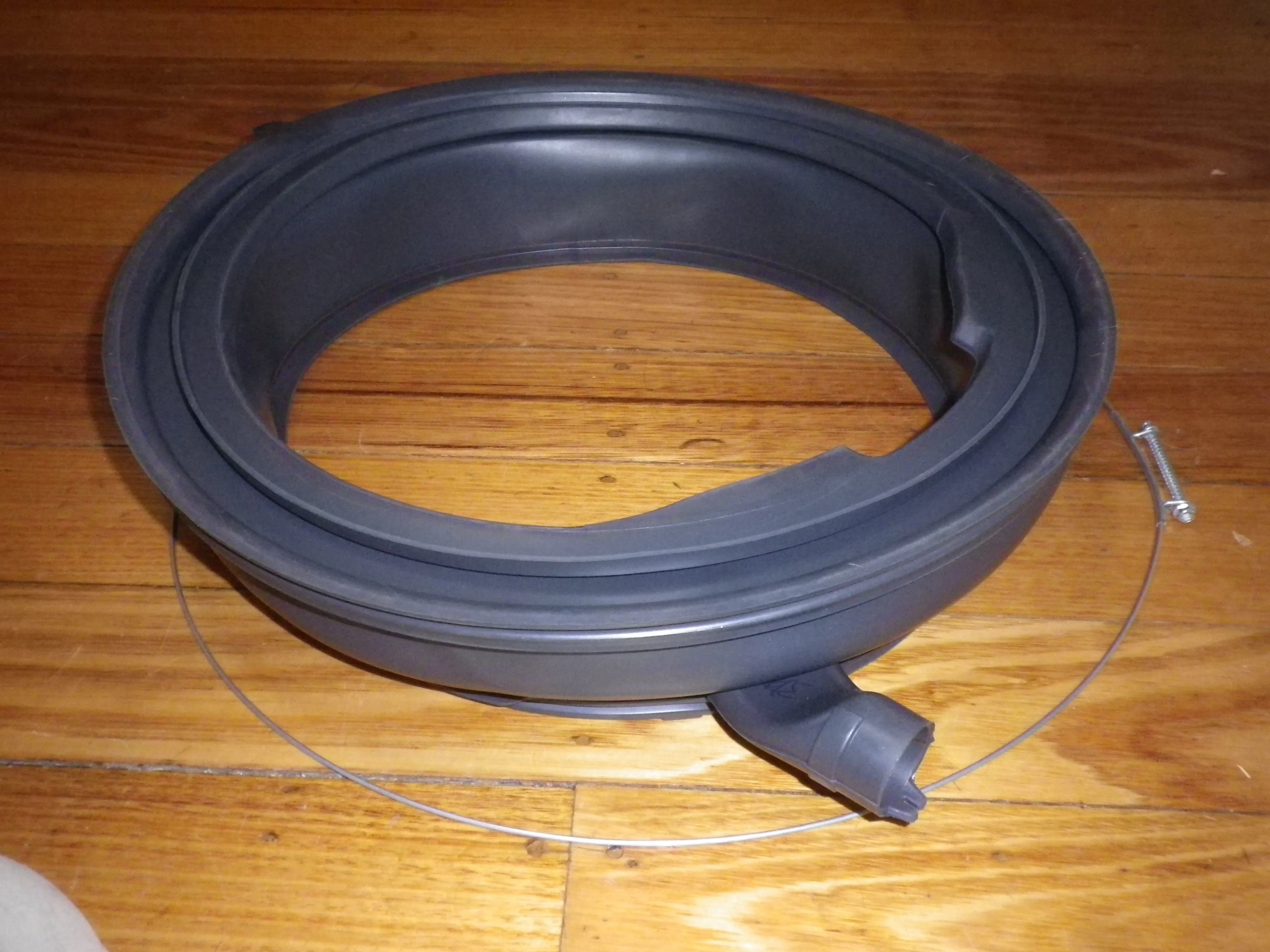 Bosch WAW28460AU Front Loader Standard Door Gasket w Tube - Part # 772659