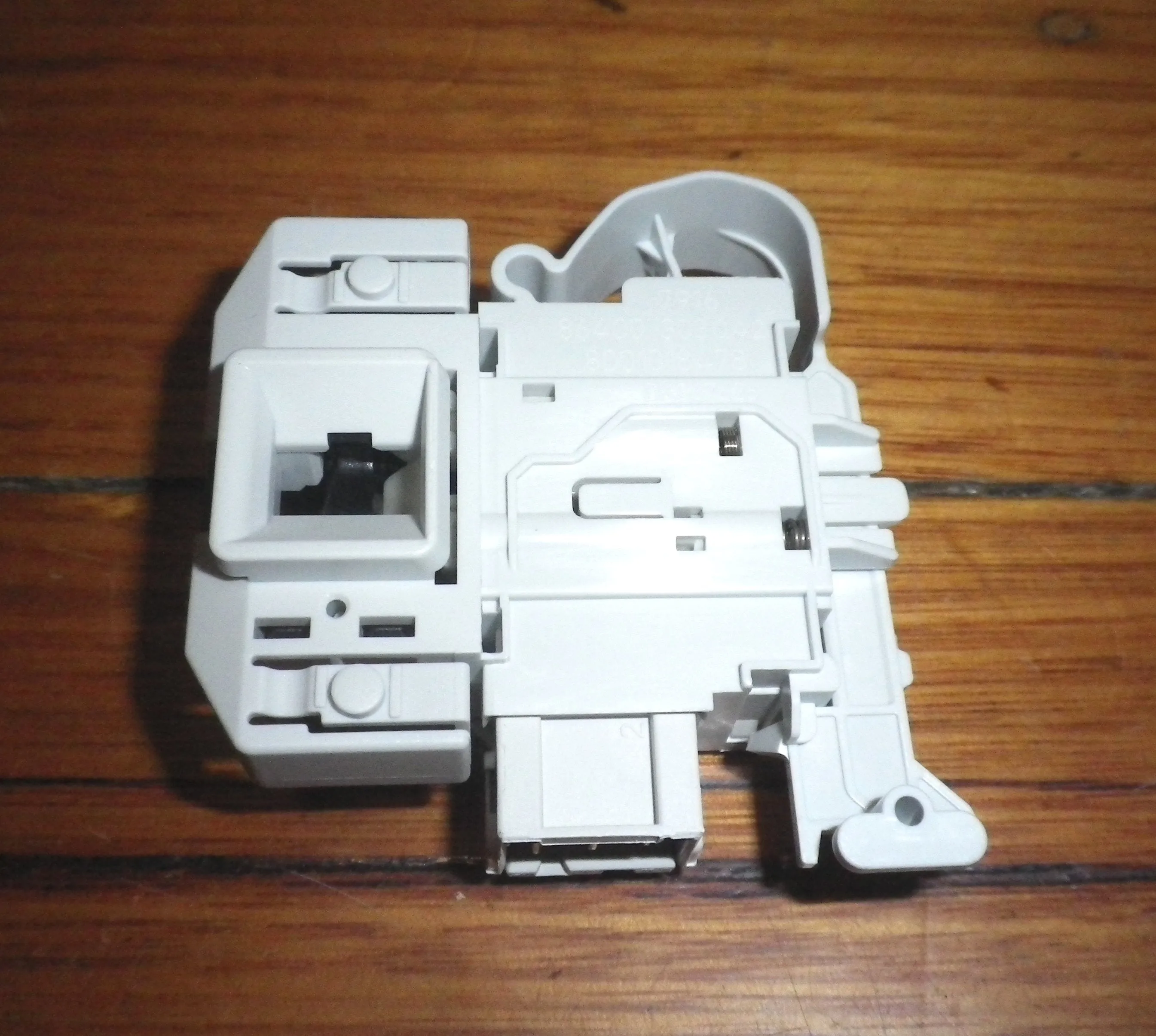 Bosch WAW28920AU Front Load Washer Door Interlock Switch - Part # 638259, 00638259