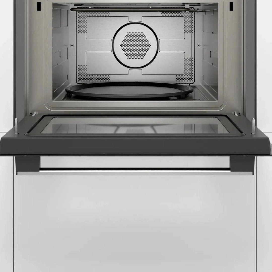Bosch Serie 4 Built-in Microwave Oven | CMA583MS0B