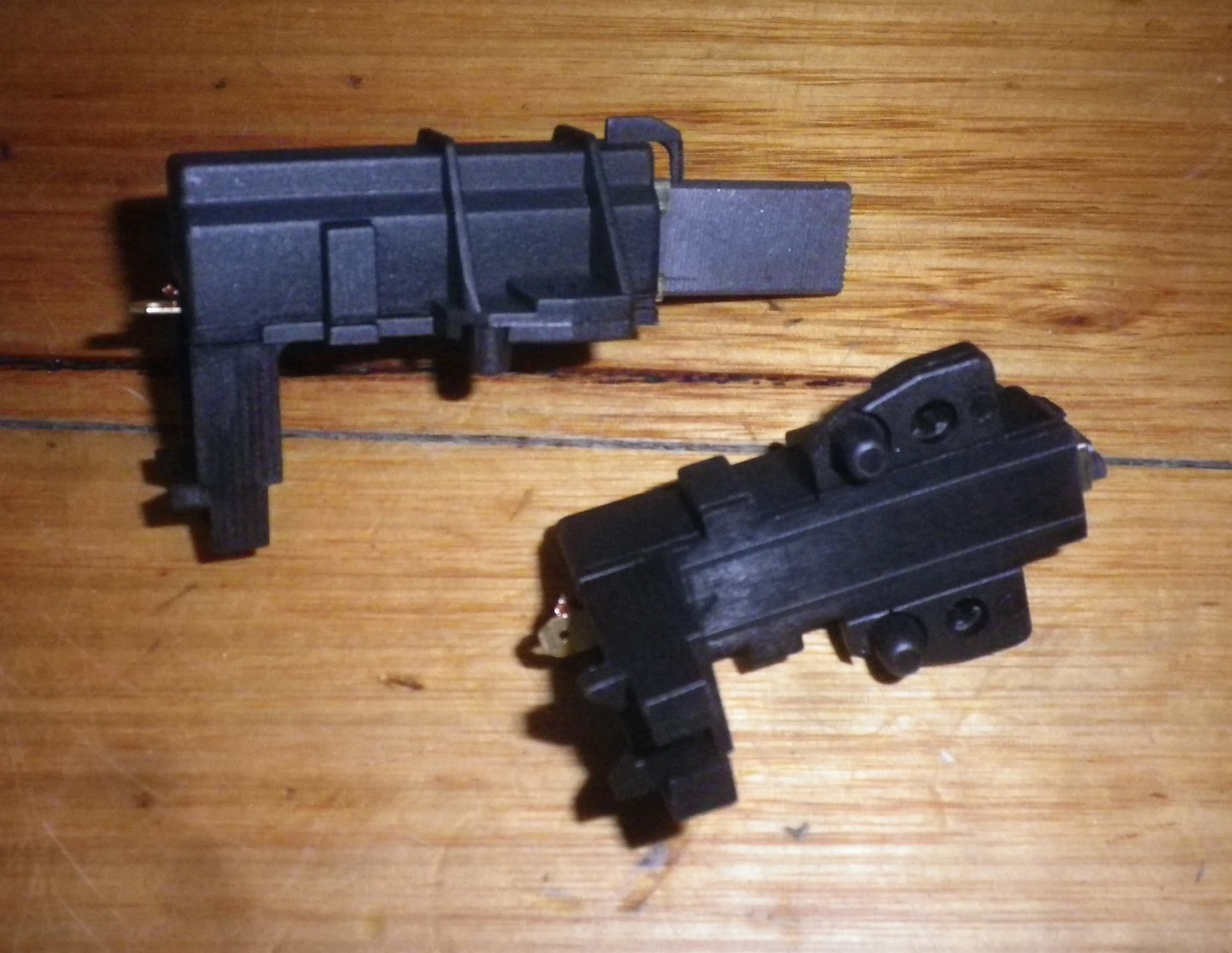 Carbon Brushes to suit LG, Whirlpool, Indesit Washing Machines - Part # BT110