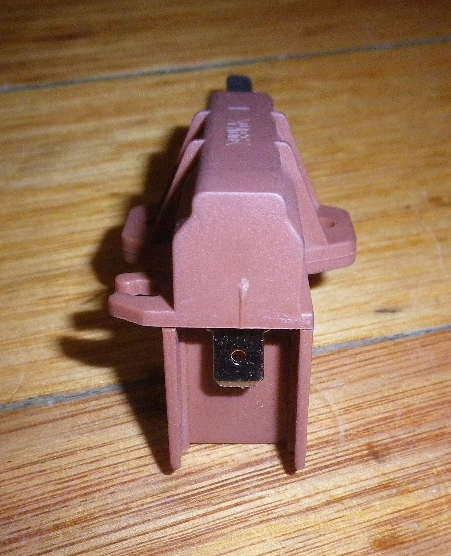Carbon Motor Brushes suit Ariston, Indesit, Samsung Front Loader - Part # BT106