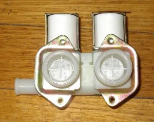 Commercial Washing Machine Dual Inlet Valve with 13mm Oulet - Part # J006A