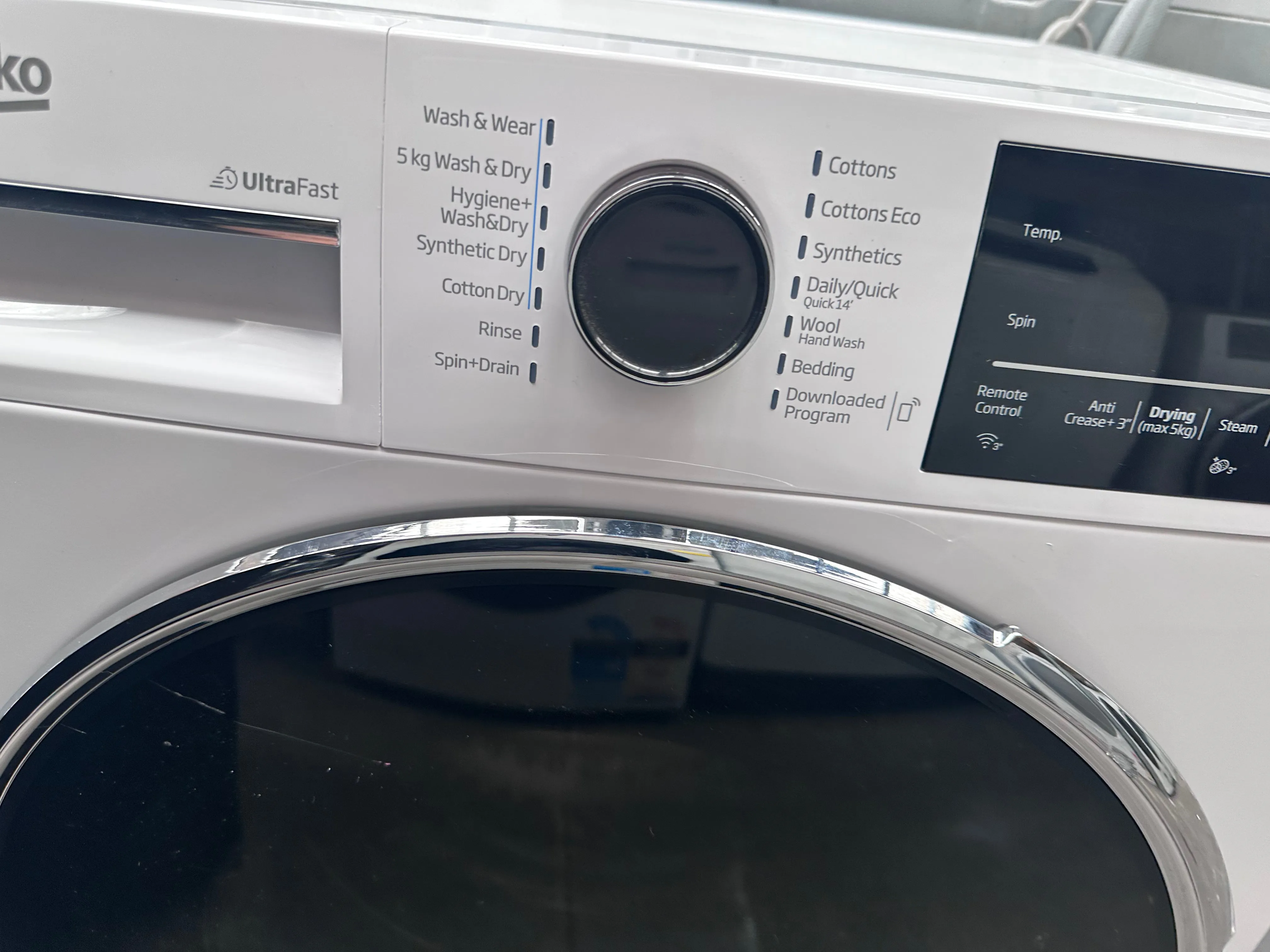 *Current Model* Beko 9kg/5kg UltraFast Washer Dryer Combo BWDB9540W  [Carton Damage]