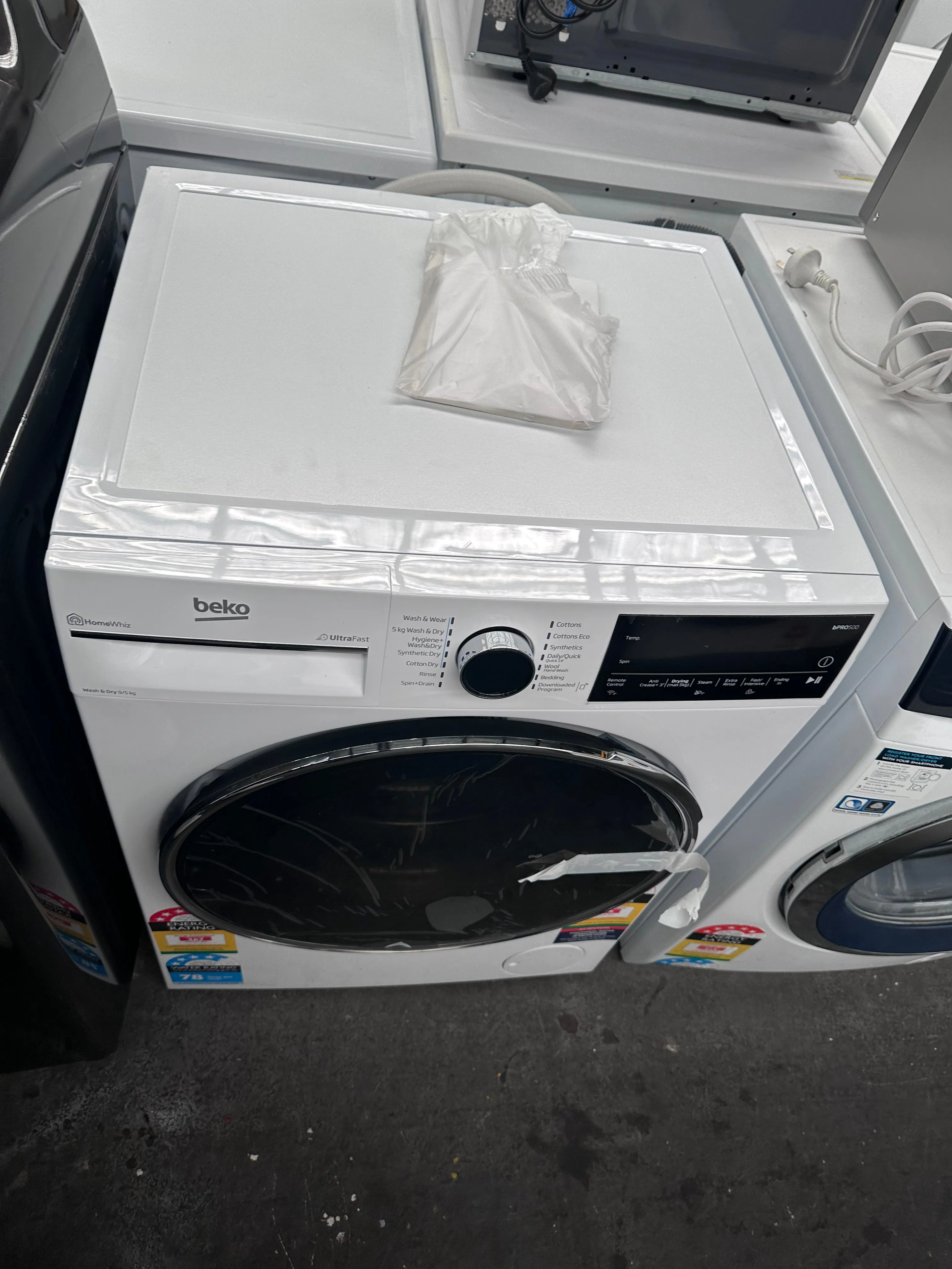 *Current Model* Beko 9kg/5kg UltraFast Washer Dryer Combo BWDB9540W [Carton Damage]
