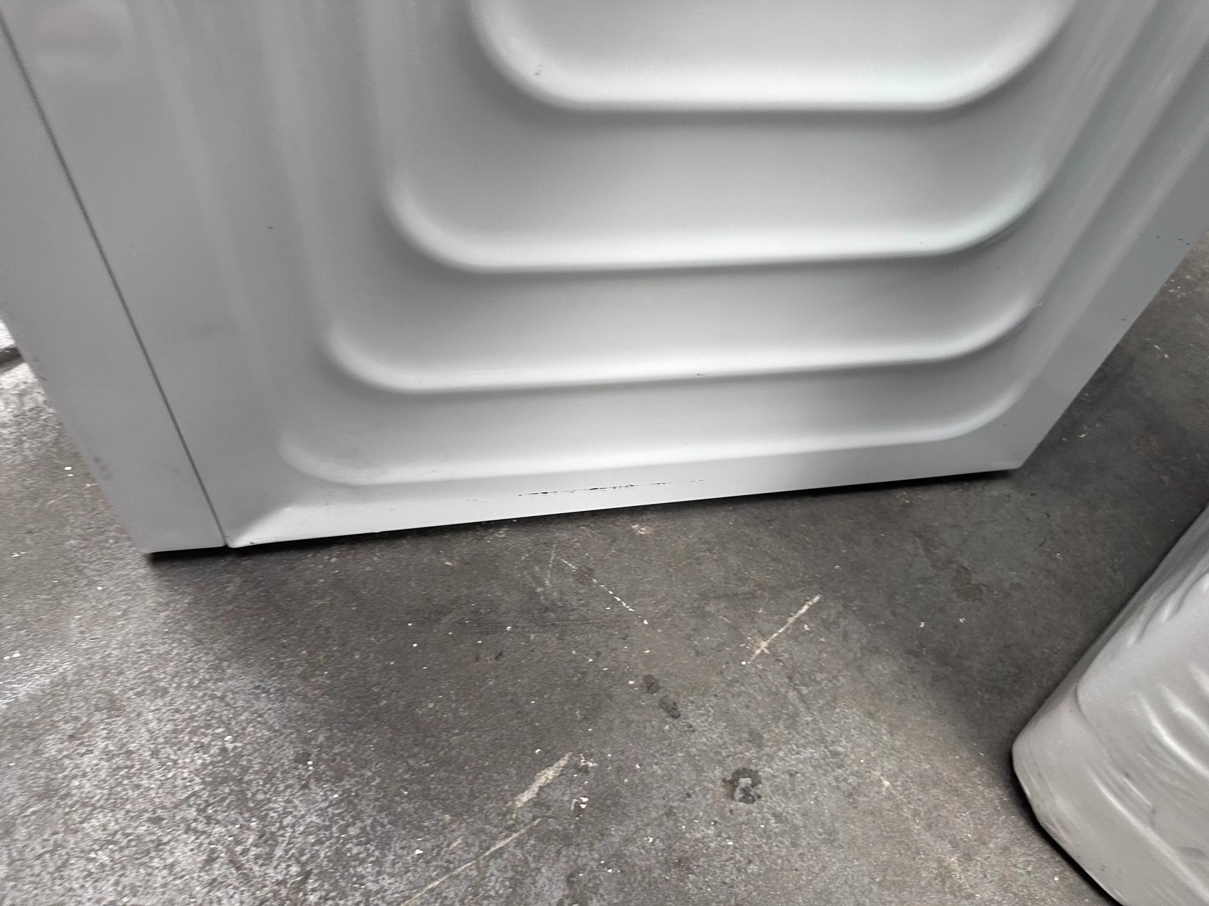 *Current Model* Beko 9kg/5kg UltraFast Washer Dryer Combo BWDB9540W  [Carton Damage]